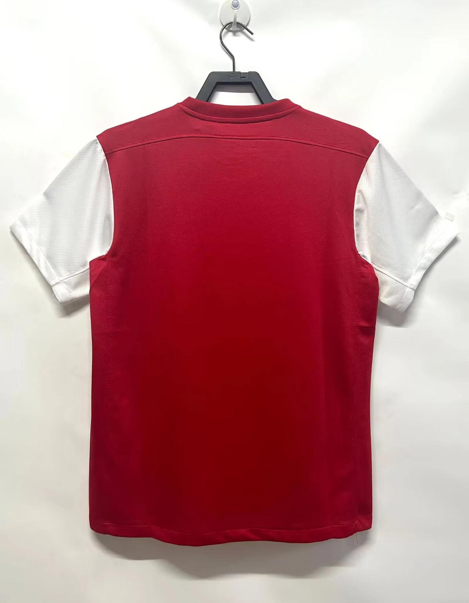 2011-12 Arsenal Home Retro Jersey view 2