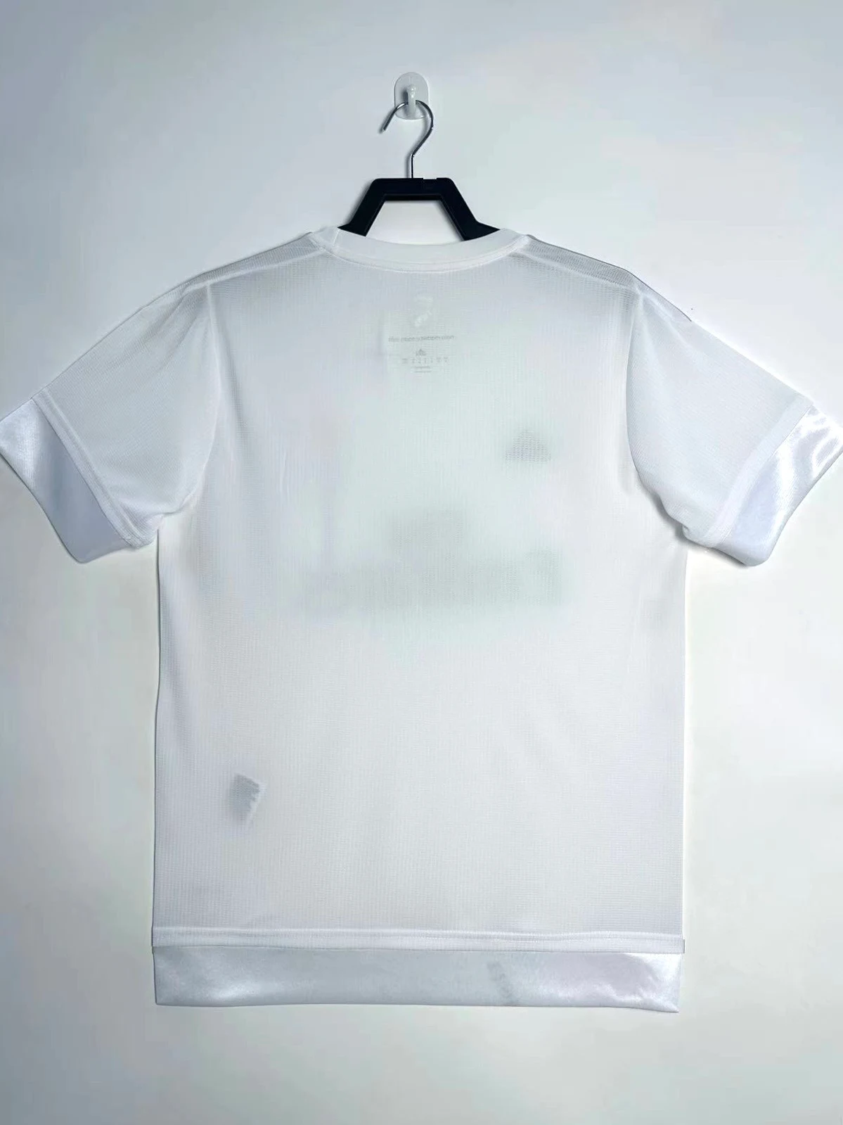 2015-16 Real Madrid Home Retro Jersey view 2