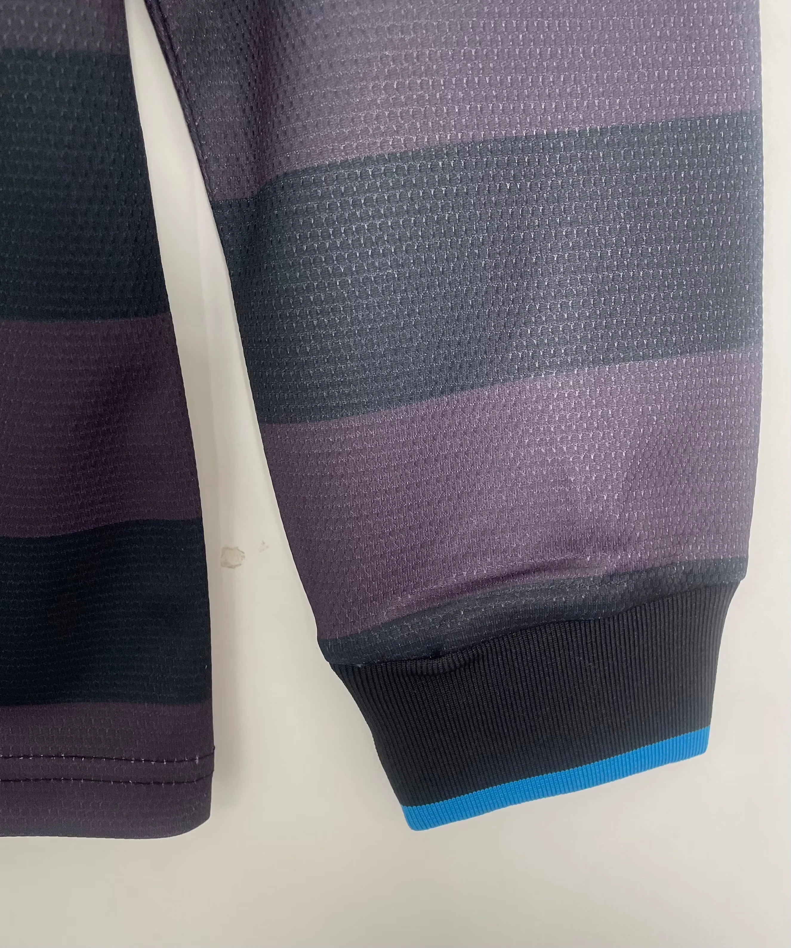 1997-98 Inter Milan Second Away Long Sleeve Retro Jersey view 3