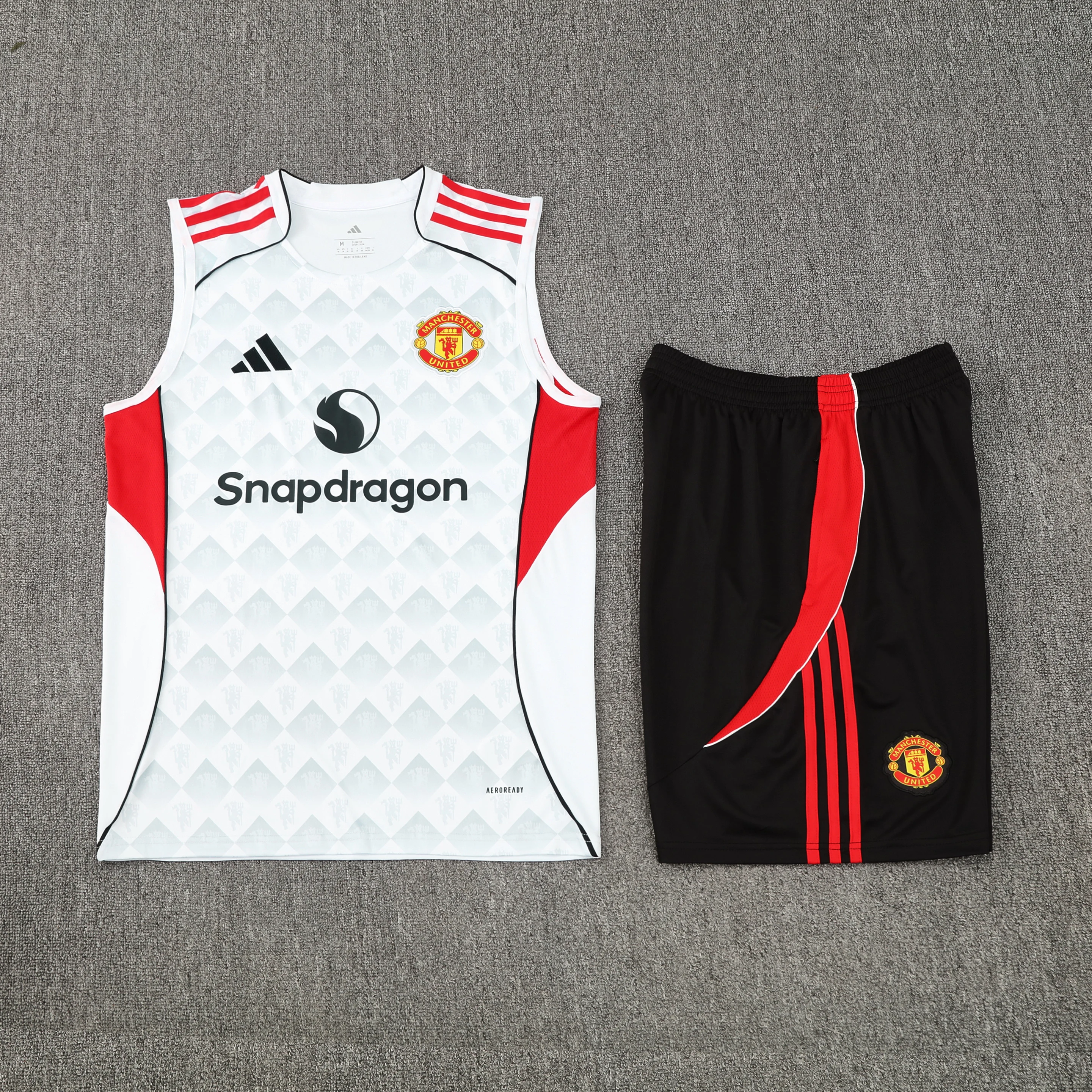 2025-26 Manchester United training vest jersey view 23