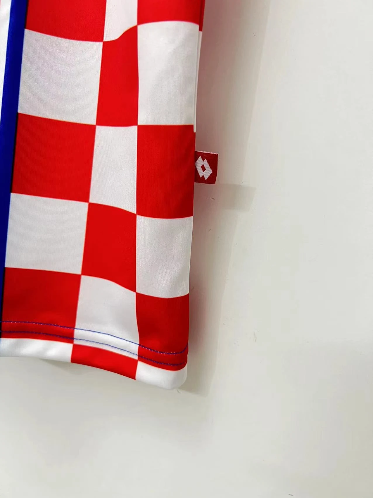 1998 Croatia Away Retro Jersey view 3