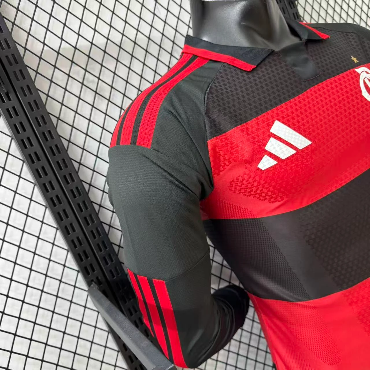 2026-27 Flamengo Home Long-Sleeve Jersey - Player Version view 6