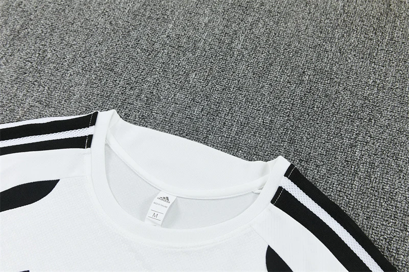 2026-27 Juventus White Short-Sleeve Training Jersey view 5
