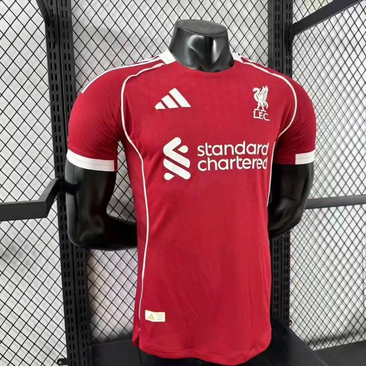 2025-26 Liverpool Home Kit - Player Edition view 9