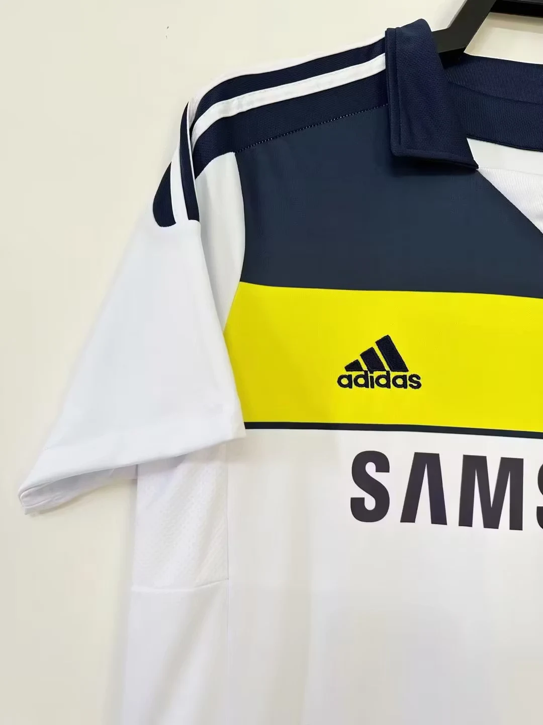 2011-12 Chelsea Second Away Retro Shirt view 9