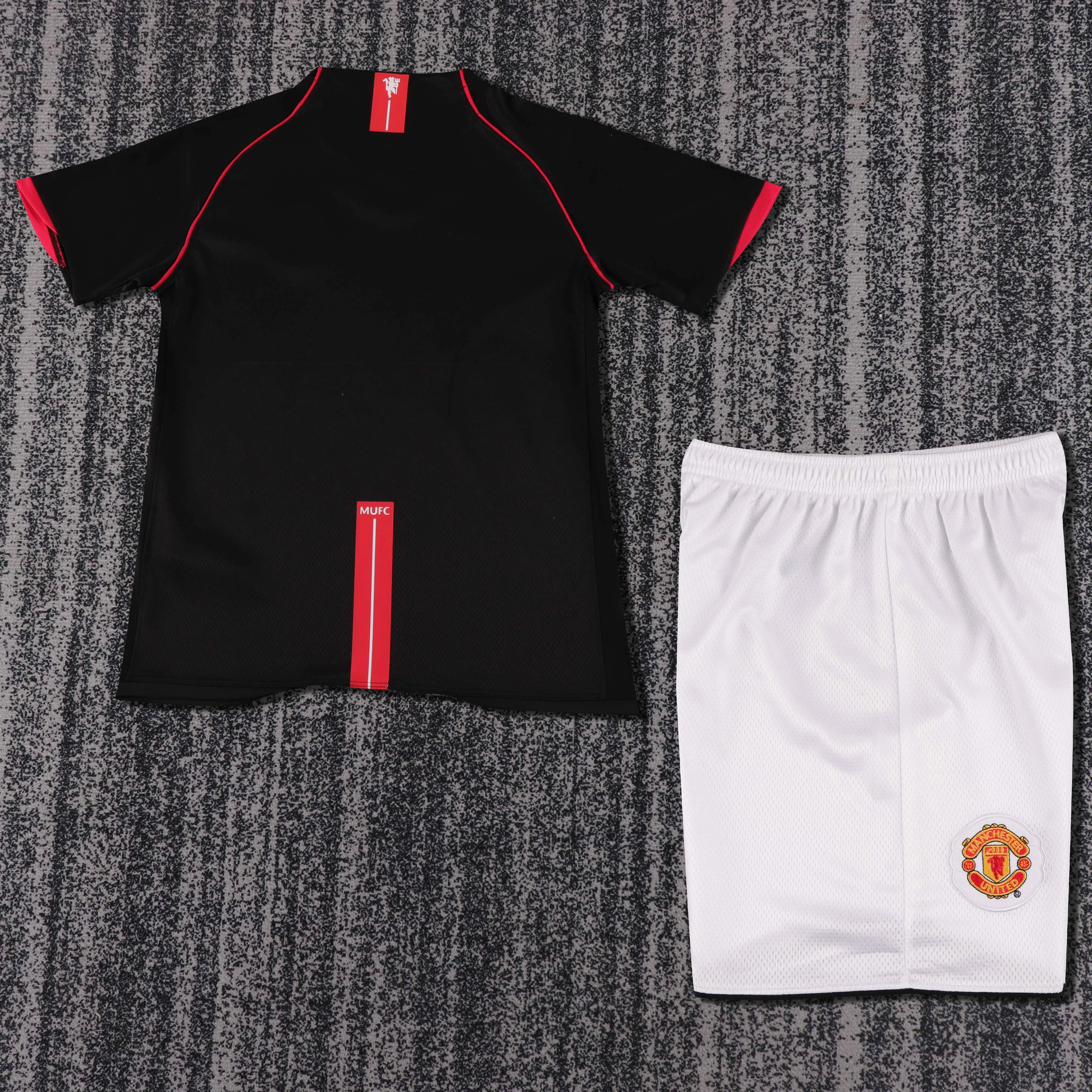 2007-08 Manchester United Away Retro Shirt Black - Kids Sizes view 2