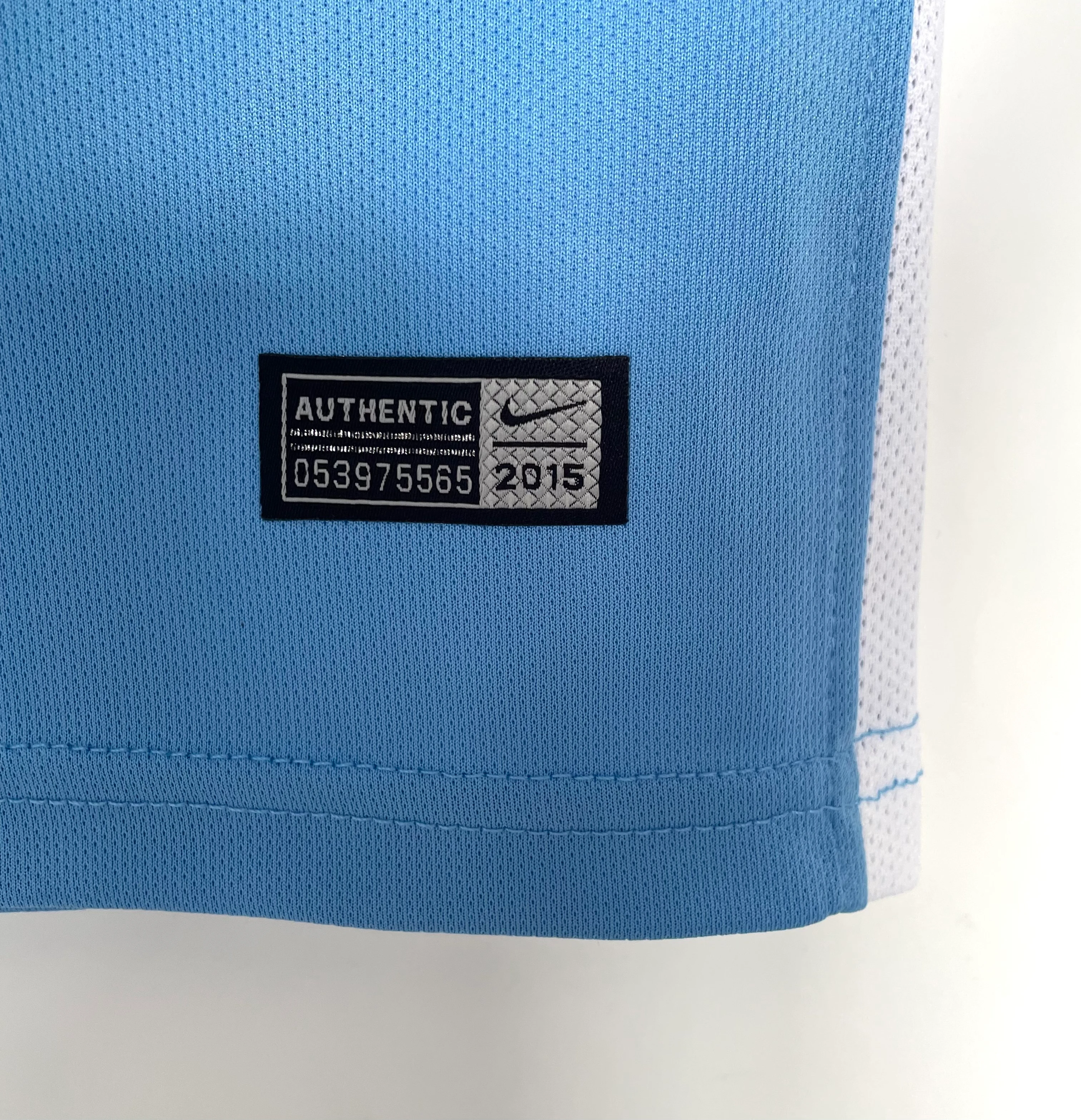 2015-16 Manchester City Retro Home Jersey view 3