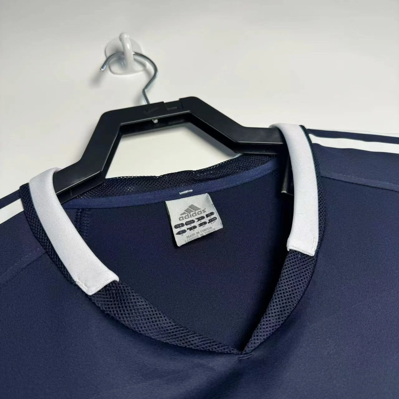 2004-05 Real Madrid Home Retro Jersey view 7