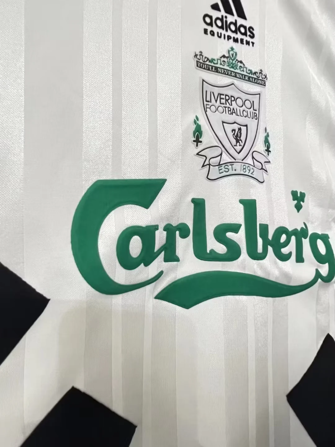 1993-95 Liverpool Away Retro Shirt view 7