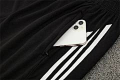 2025-26 Manchester United white short-sleeved training jersey view 3