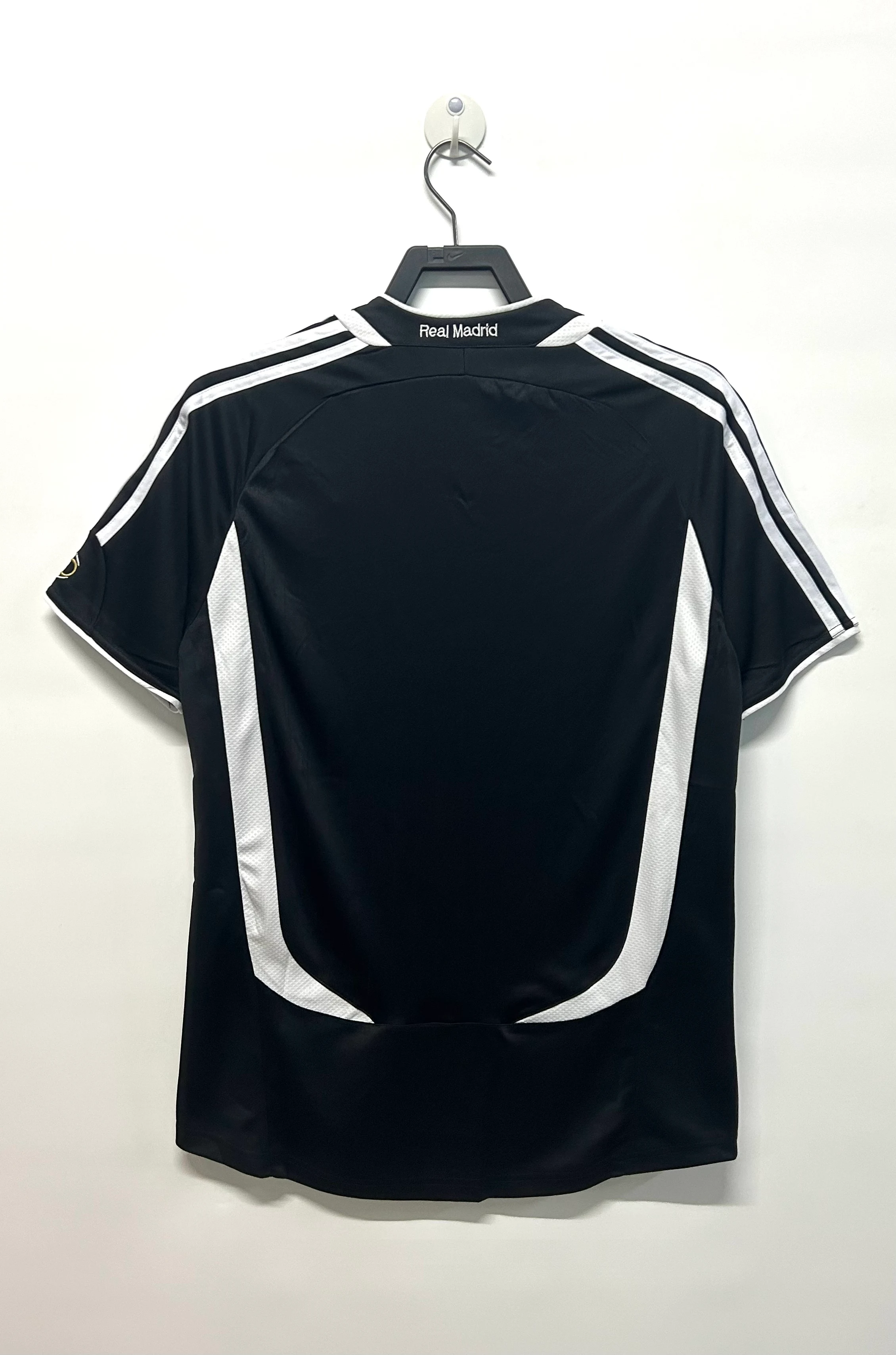 2006-07 Real Madrid Second Away Retro Jersey view 2