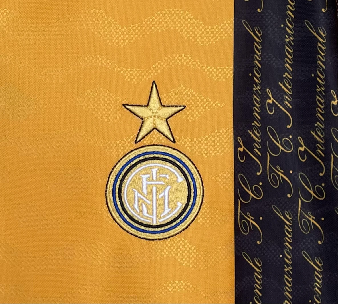 1996-97 Inter Milan Second Away Retro Jersey view 4
