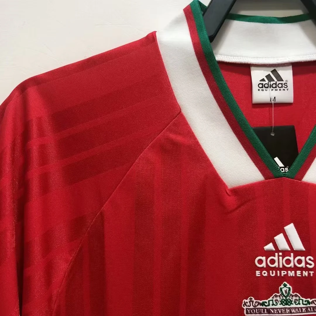 1993-95 Liverpool Home Retro Jersey view 8