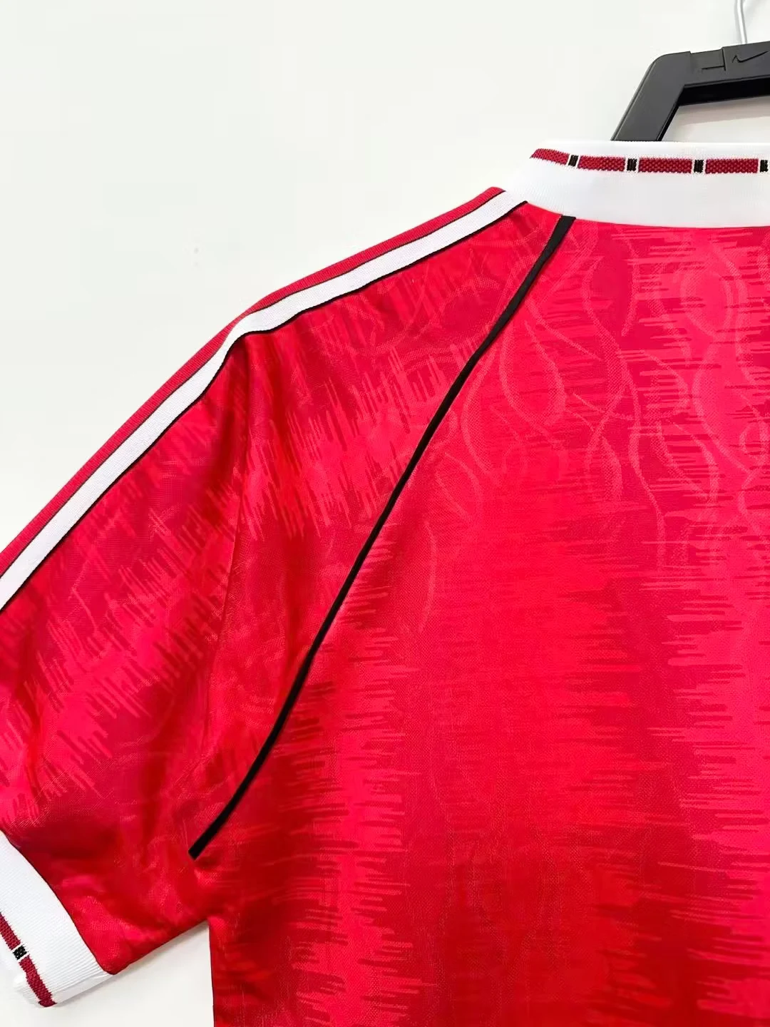 1990-92 Manchester United Home Retro Shirt view 5