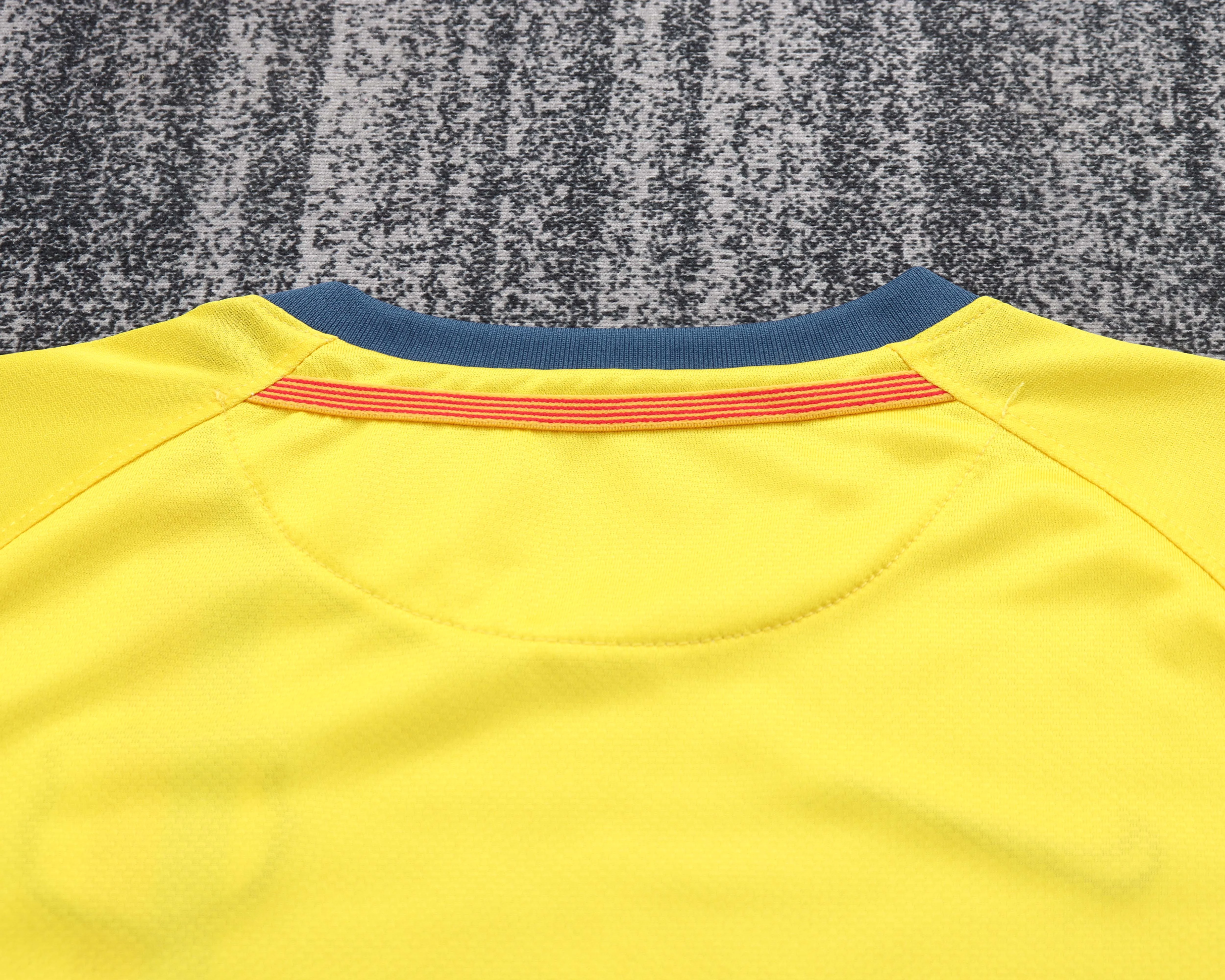 2008-09 Barcelona Away Retro Shirt - Kids Sizes view 10