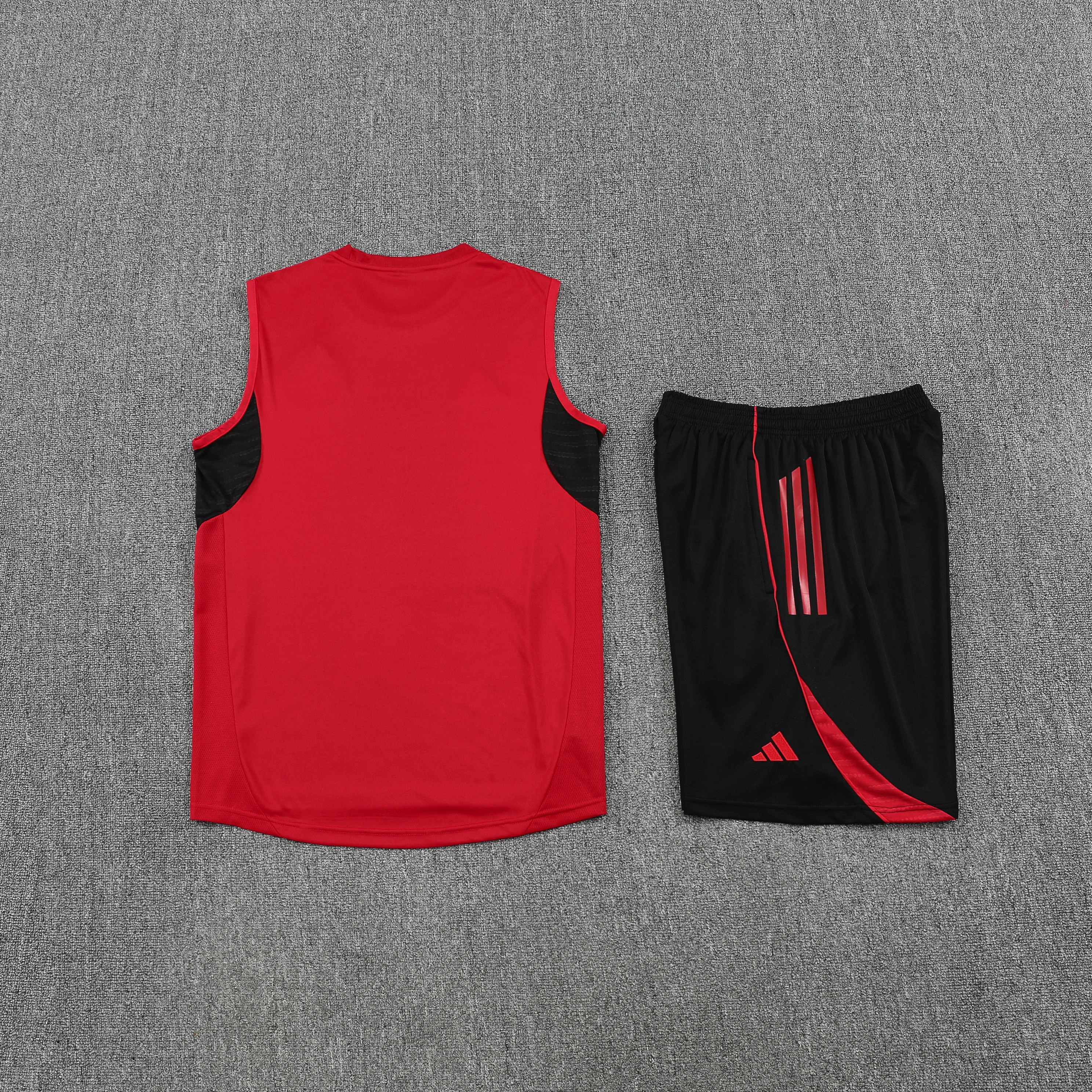 2025-26 Manchester United training vest jersey view 13