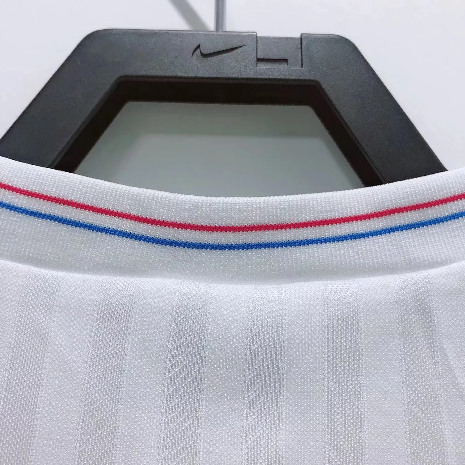 1990 Marseille home retro jersey view 3
