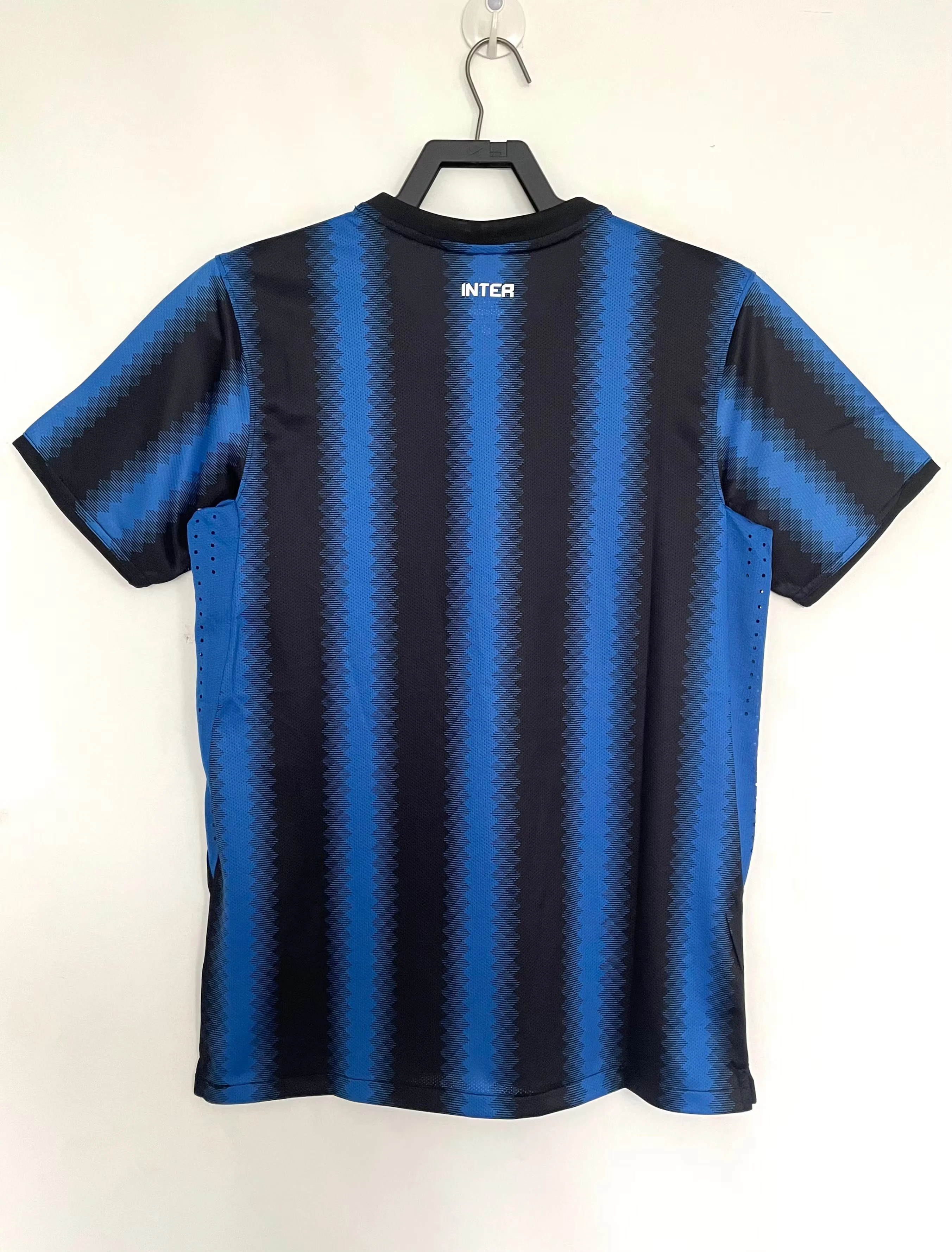 2010-11 Inter Milan Home Retro Jersey view 2