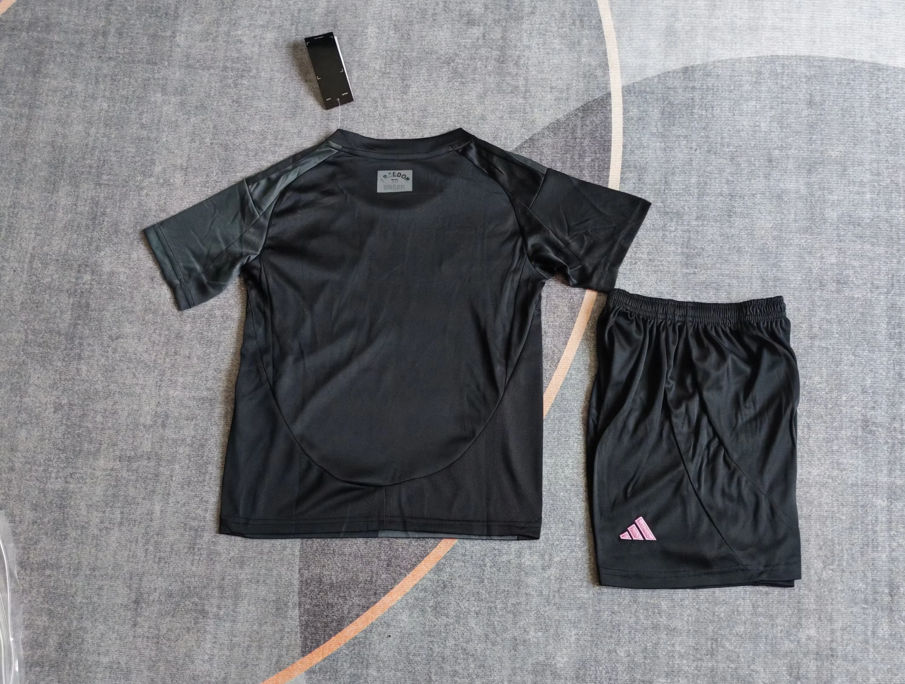 2025-26 Miami Away Jersey - Kids Sizes view 2