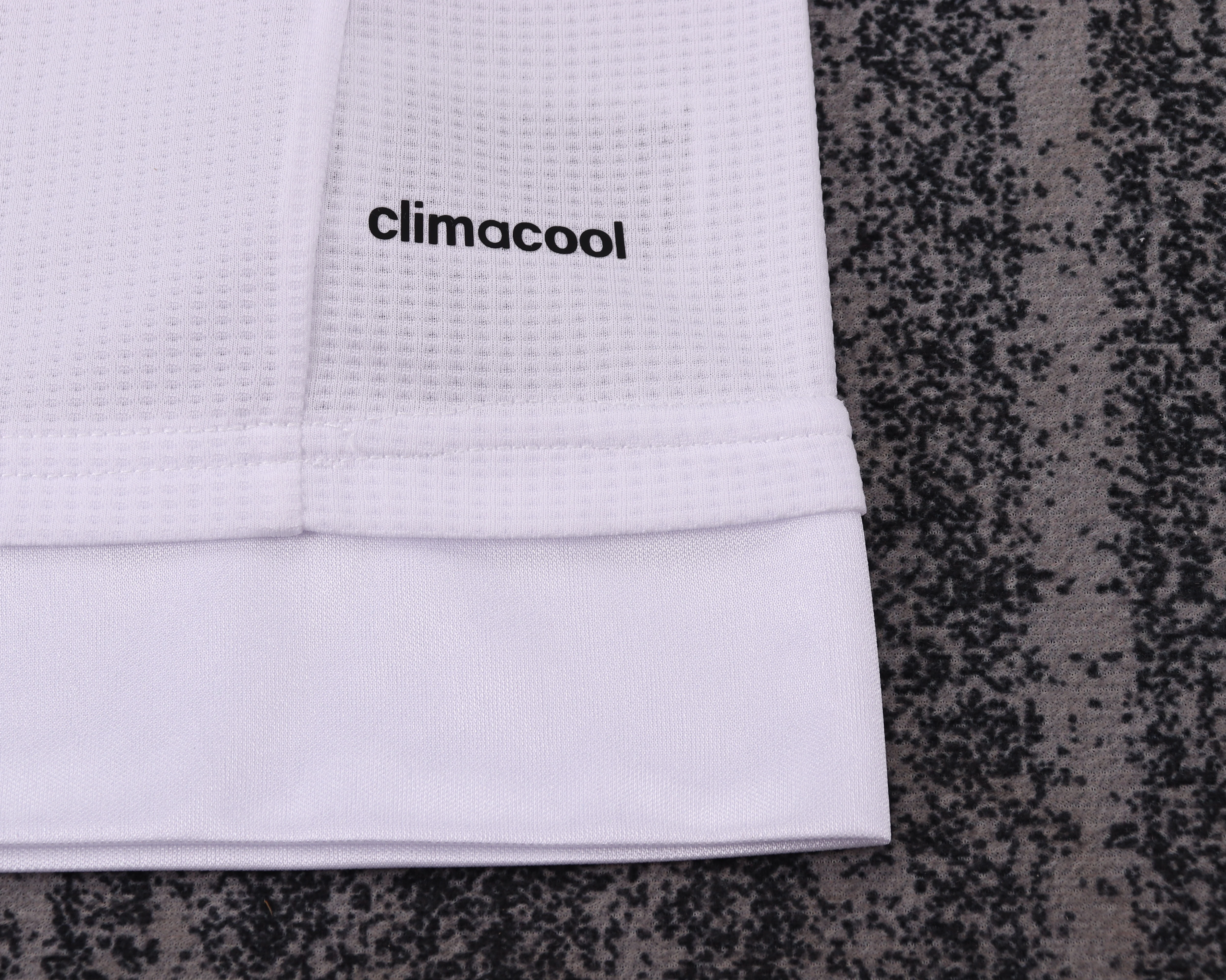 2015-16 Real Madrid Home Retro Shirt - Kids Sizes view 8