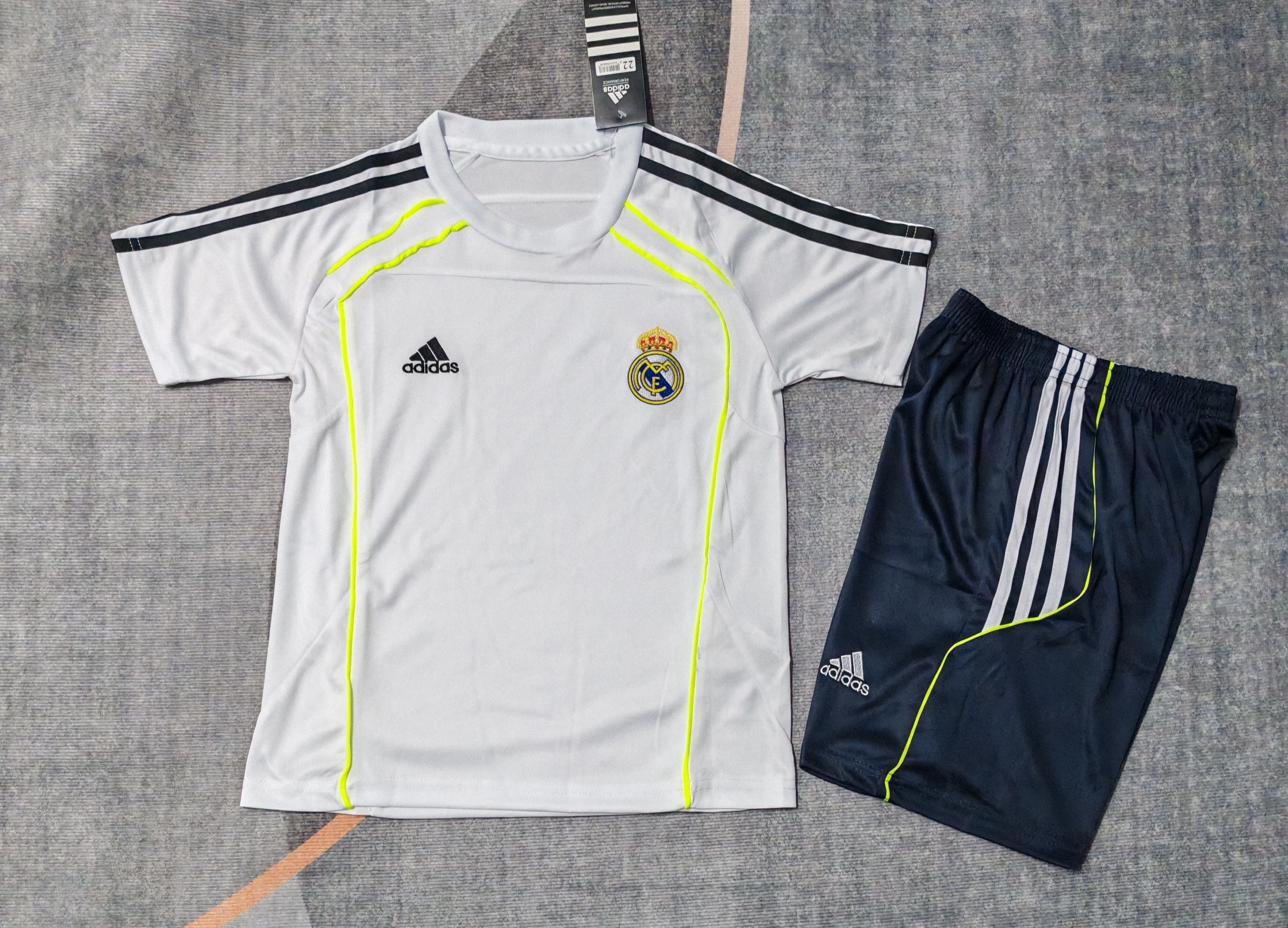 2025-26 Real Madrid Retro Jersey – Kids'
