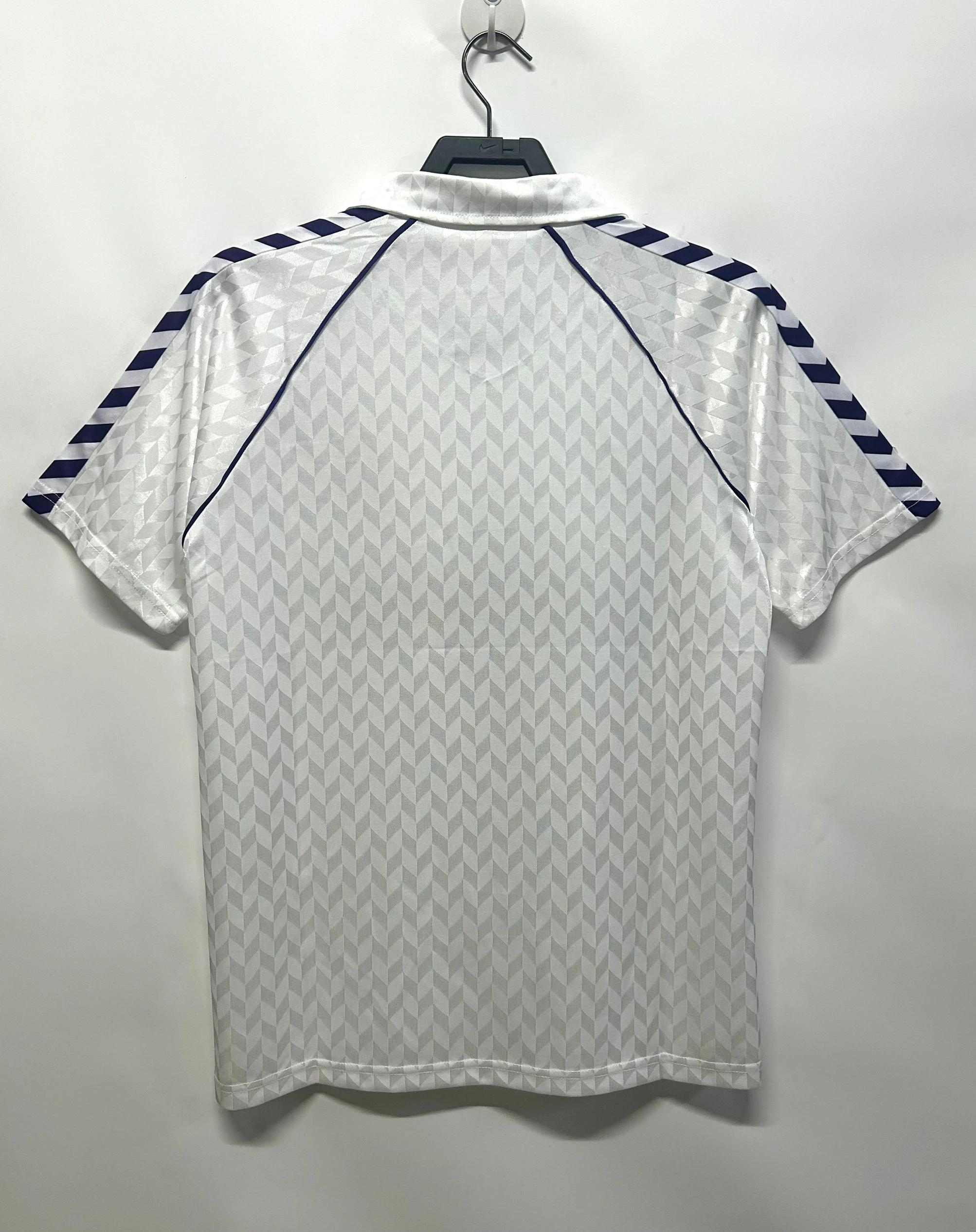 1986-87 Real Madrid Home Retro Jersey view 2