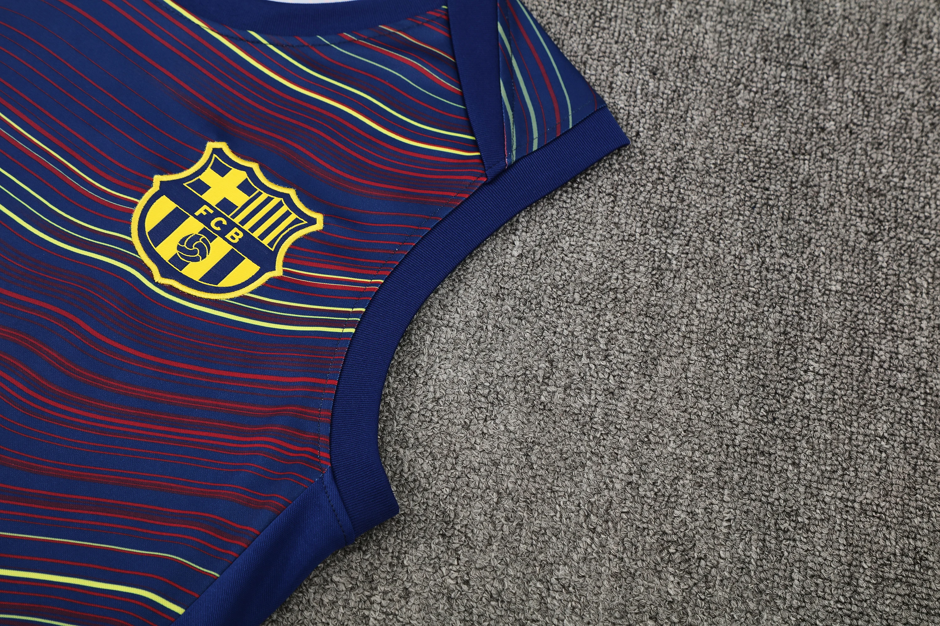 2025-26 Barcelona vest training jersey view 10