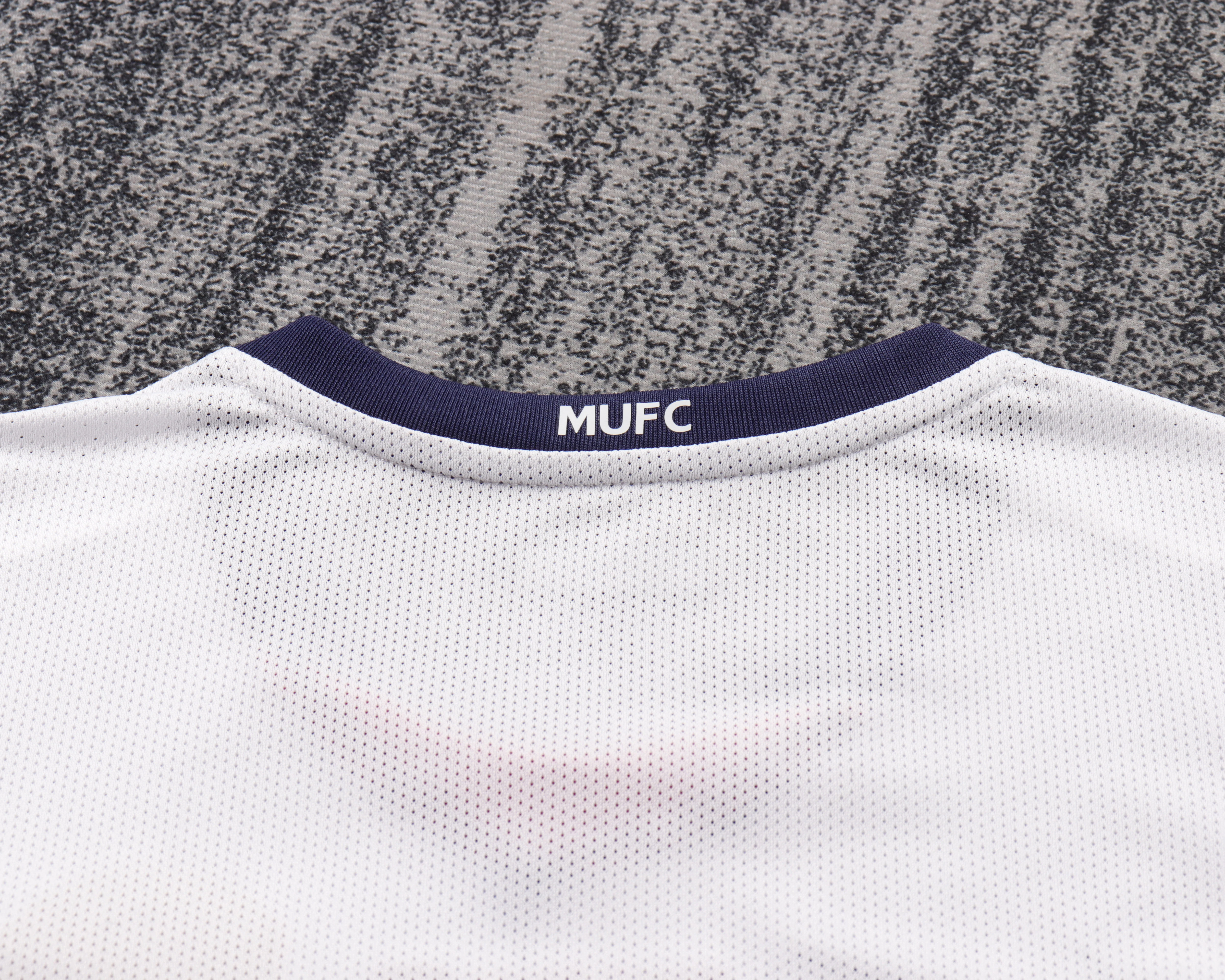 2008-09 Manchester United Away Champions League Retro Shirt - Kids Sizes view 14