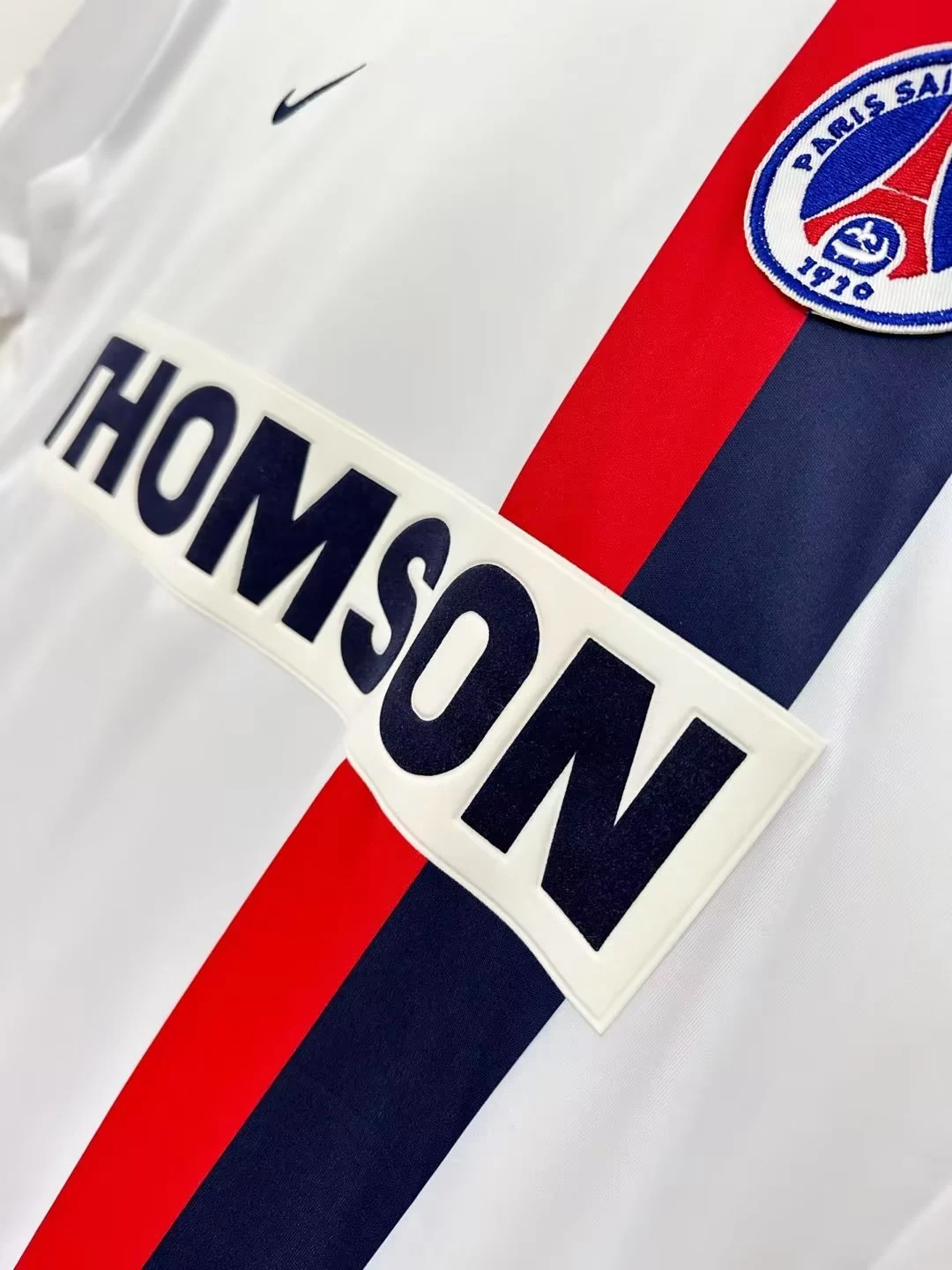 2002-03 Paris retro away jersey view 6