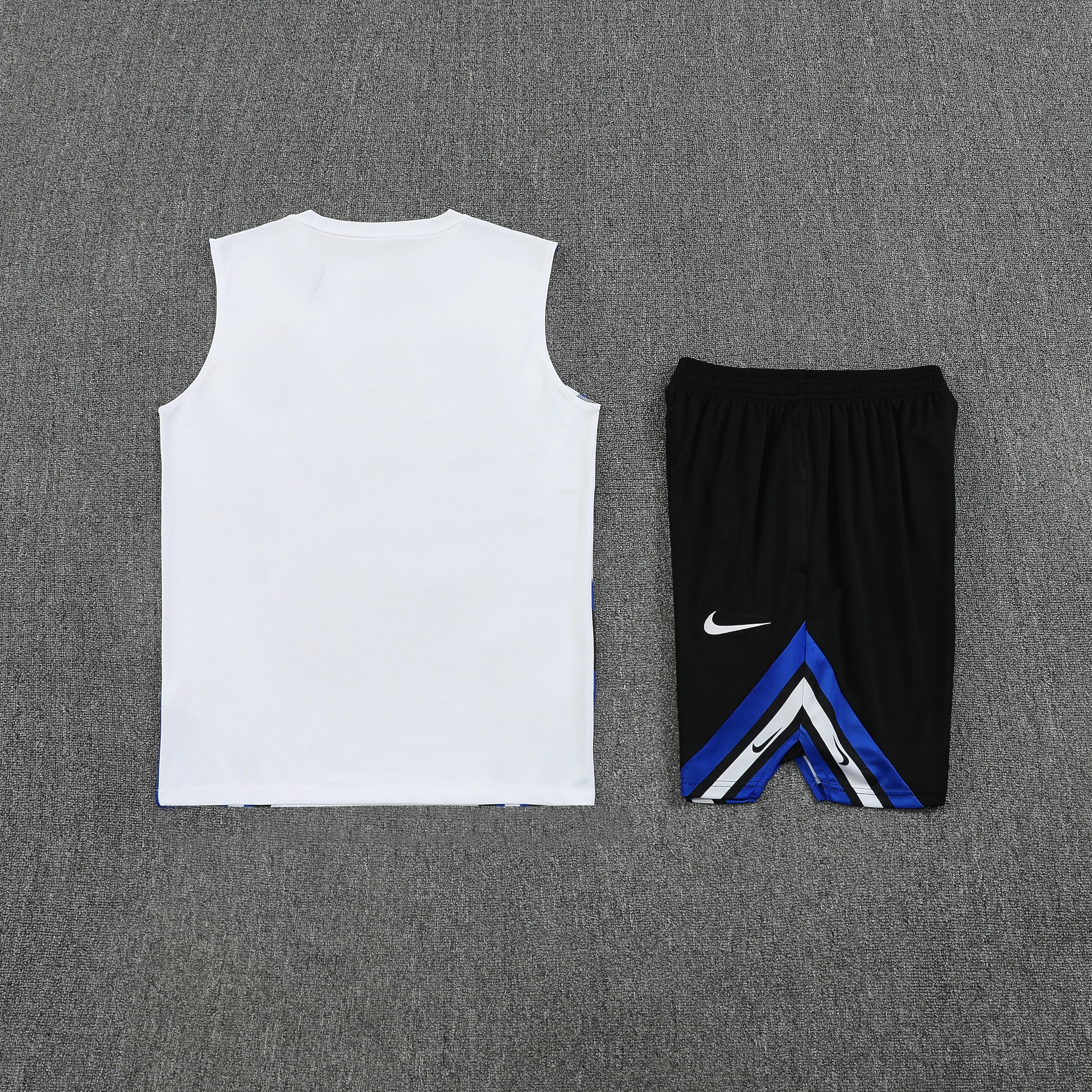 2025-26 Inter Milan Training Vest view 14