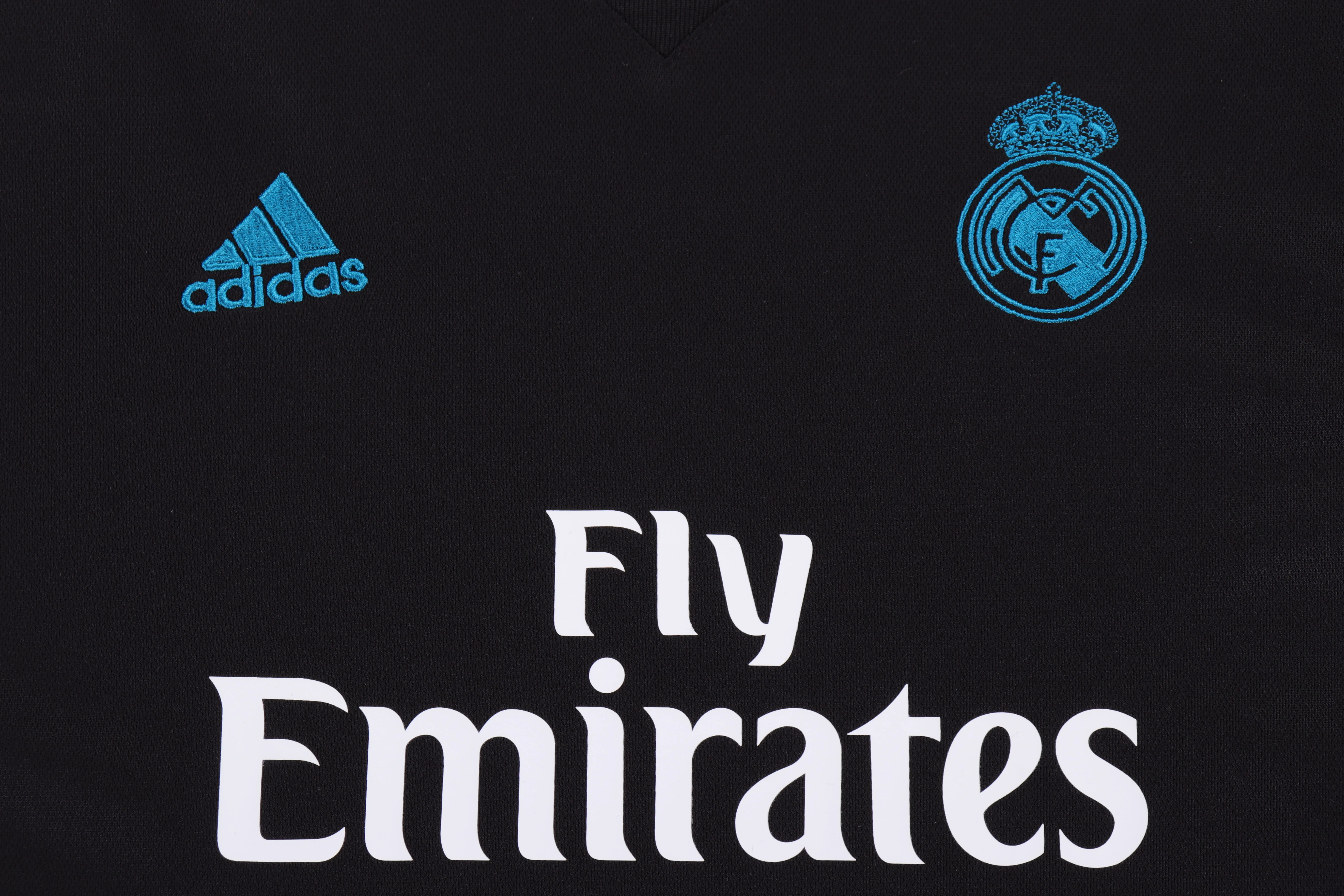 2017-18 Real Madrid Away Retro Shirt - Kids Sizes view 13