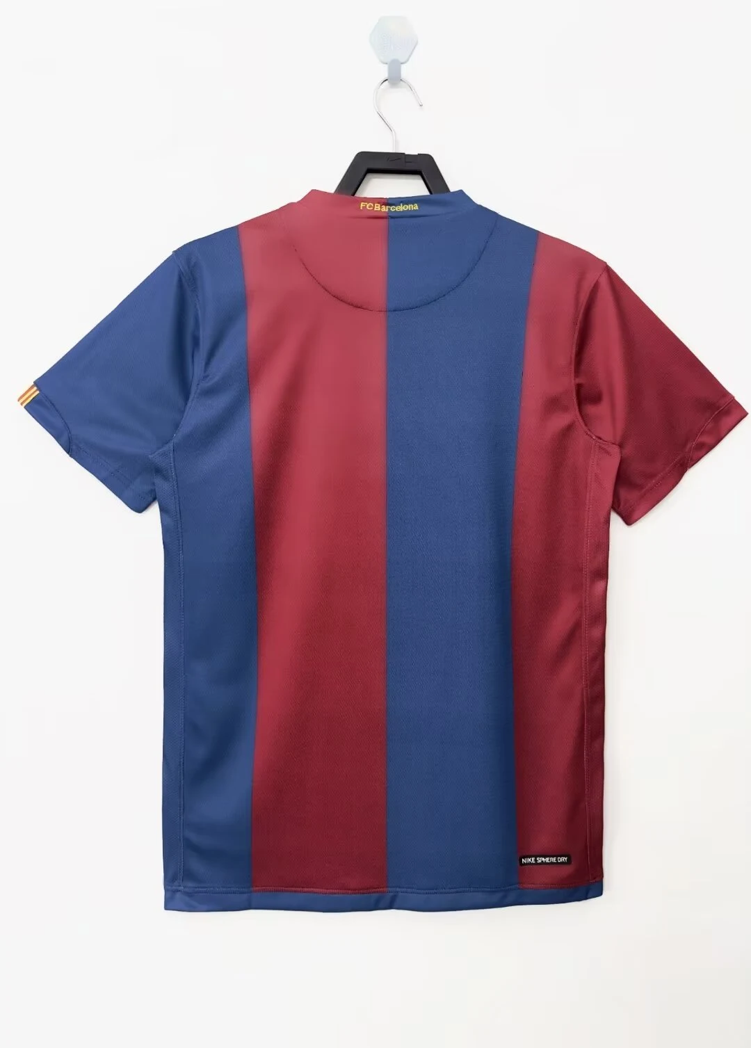 2006-07 Barcelona Home Retro Jersey view 2