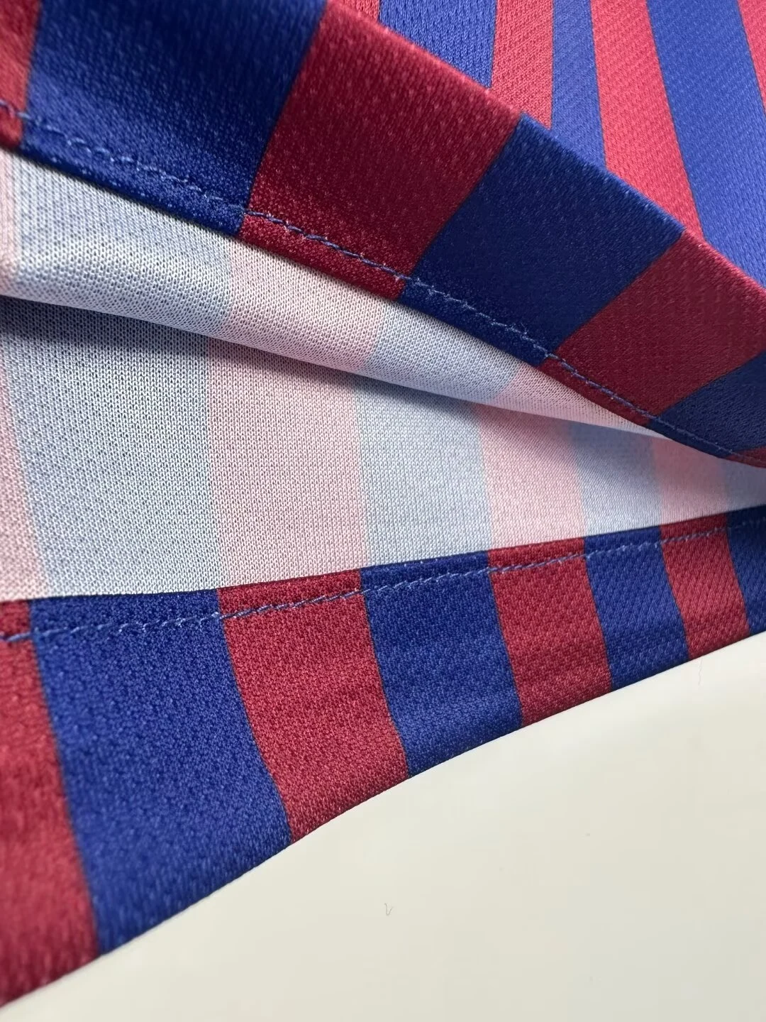2018-19 Barcelona Home Retro Jersey view 3