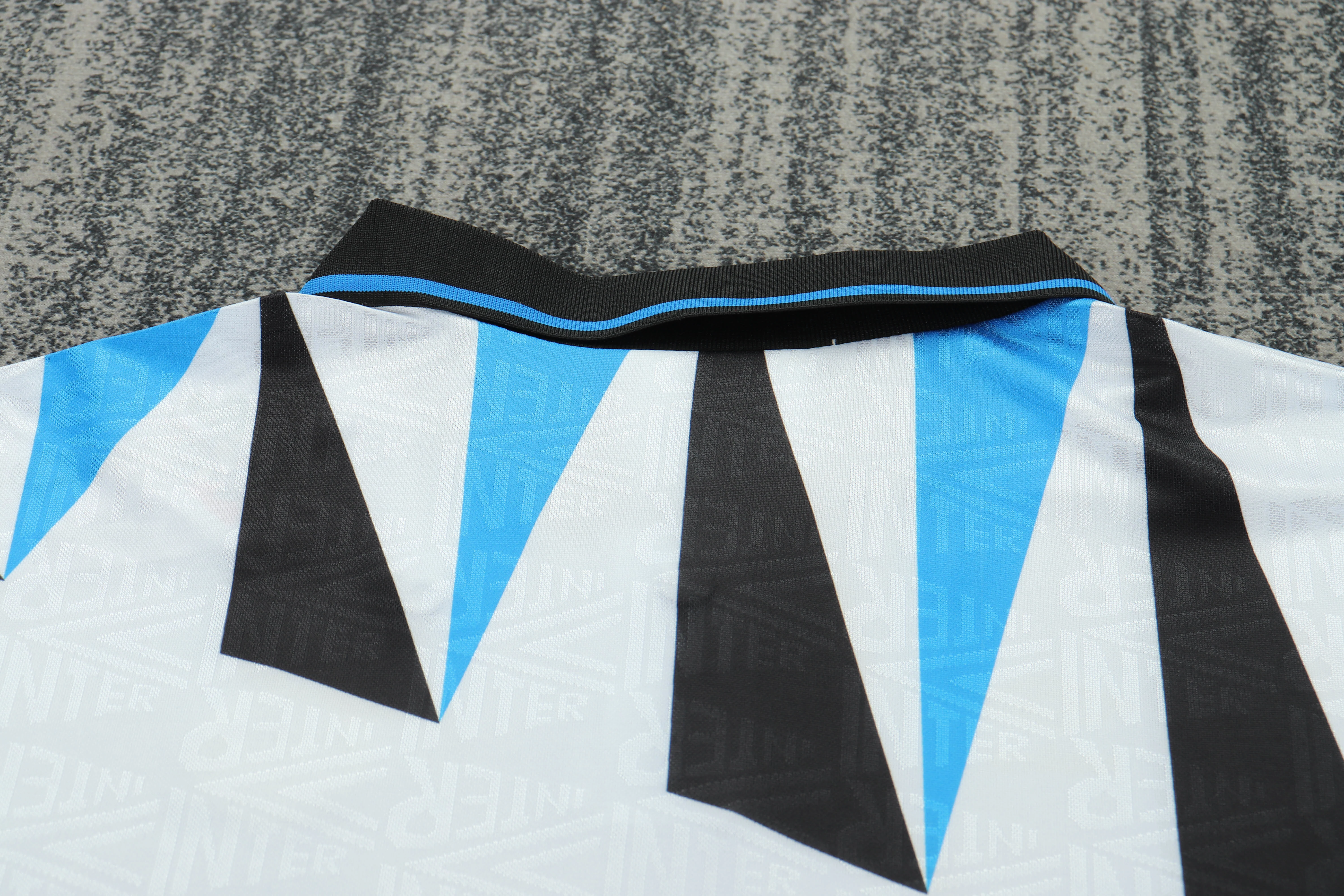 1992-93 Inter Milan Retro Away Jersey - Kids' view 4