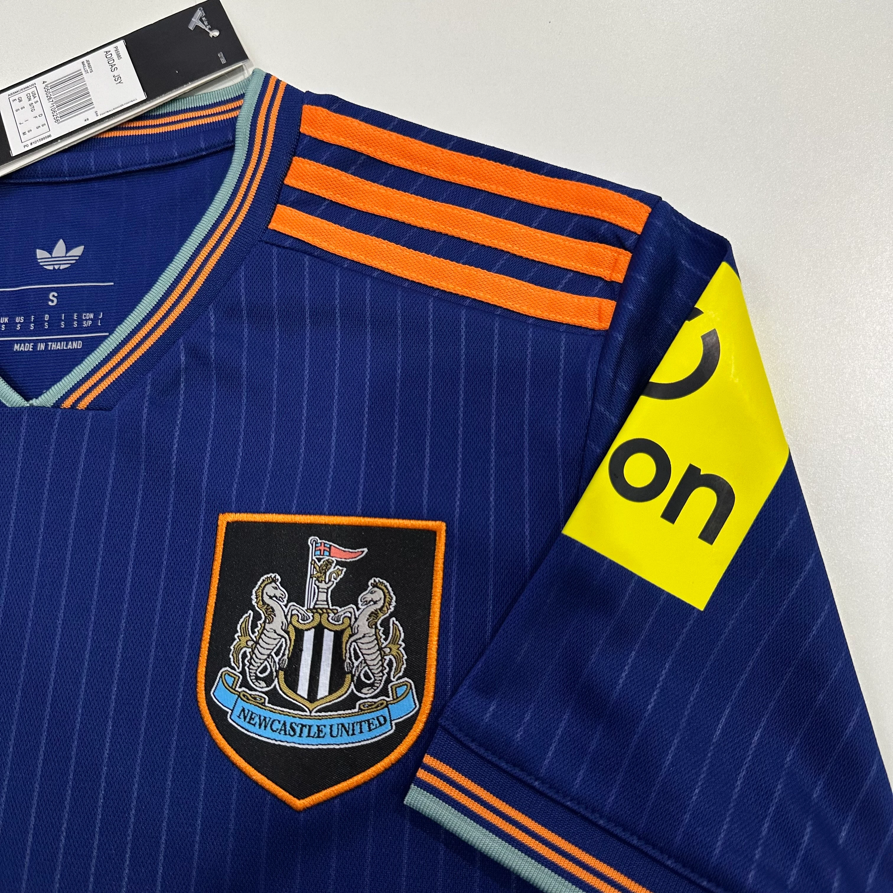 2025-26 Newcastle United Second Away Kit view 7