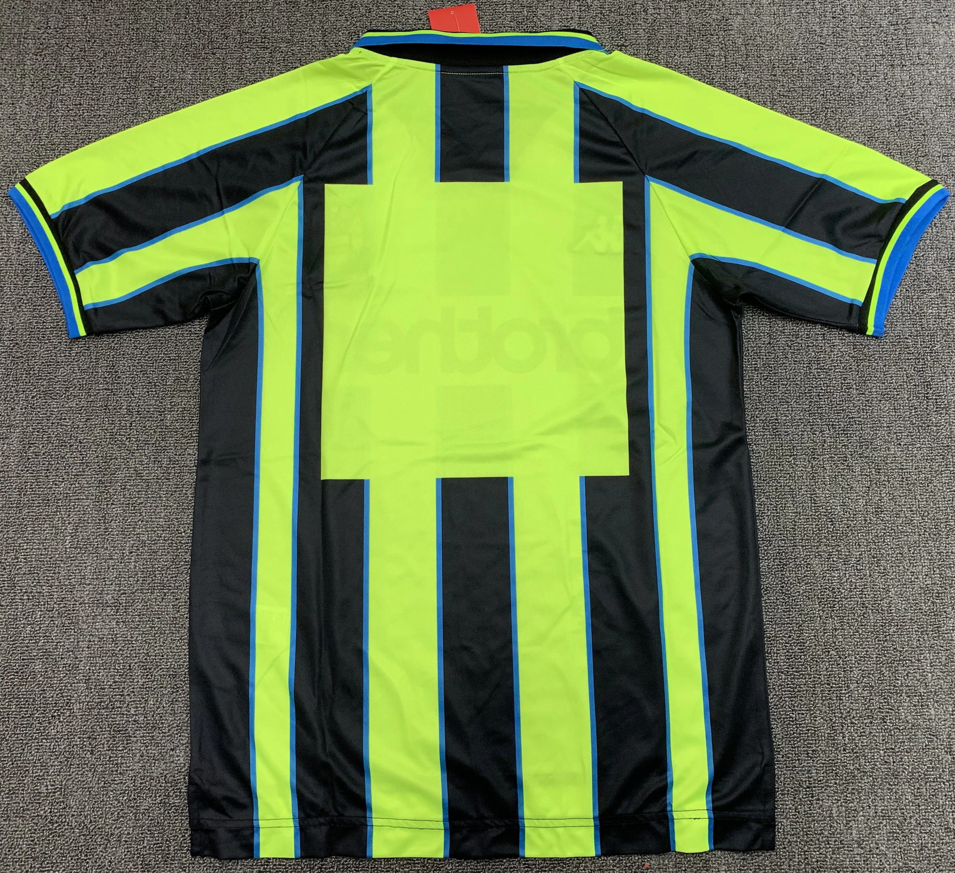 1998-99 Manchester City Away Retro Jersey view 2