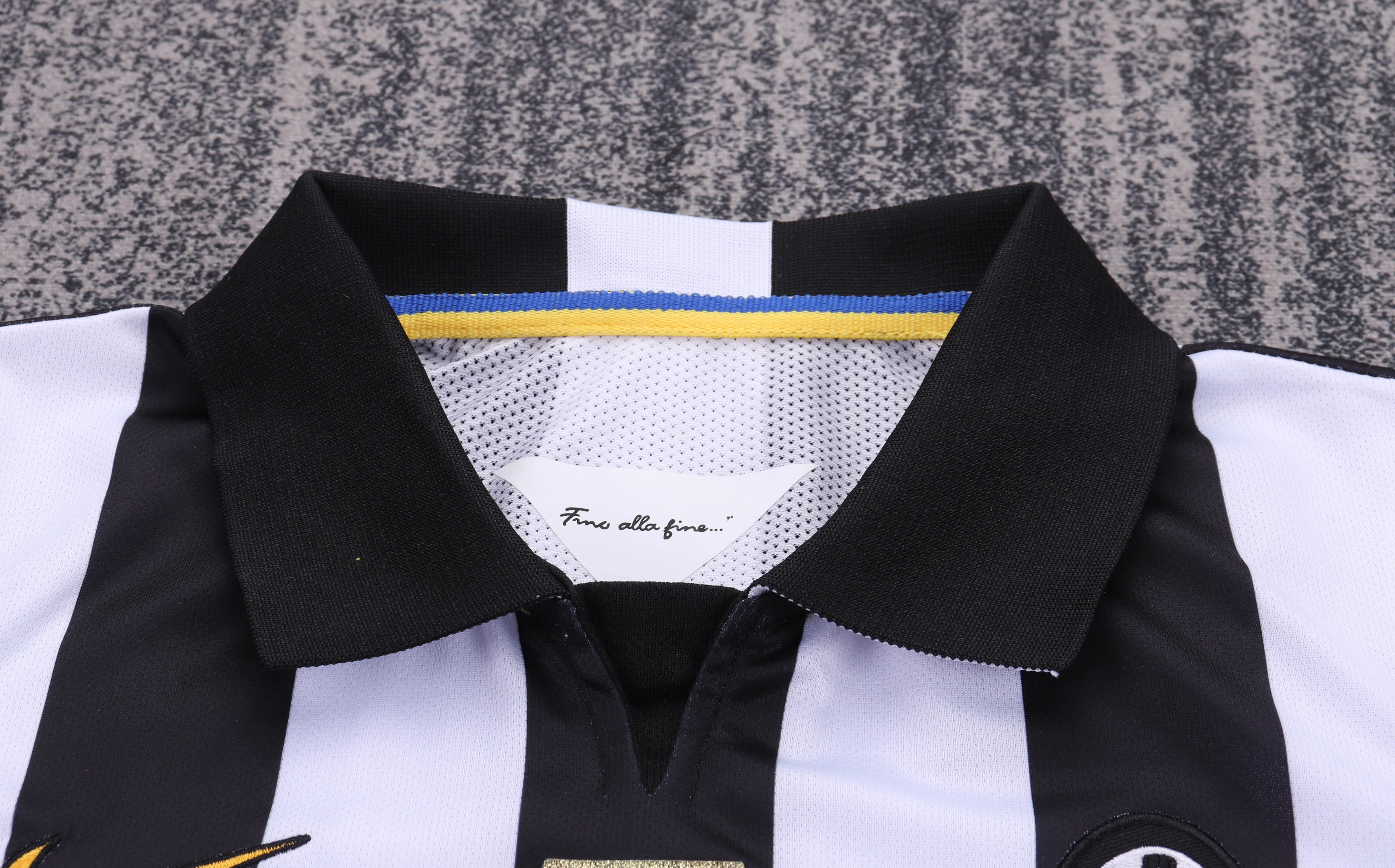 2014-15 Juventus Home Retro Jersey - Children's view 8