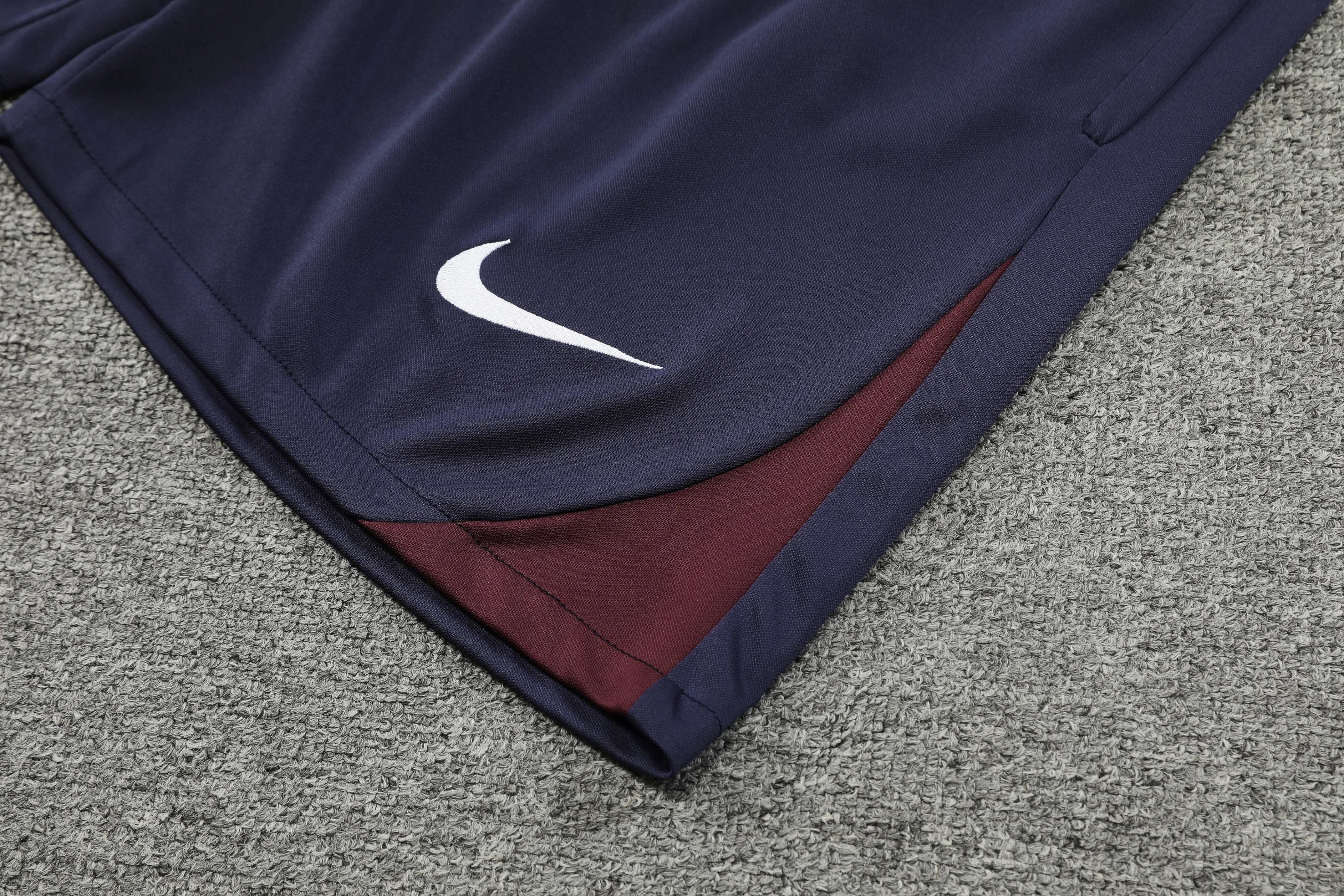 2024-25 England training vest view 10