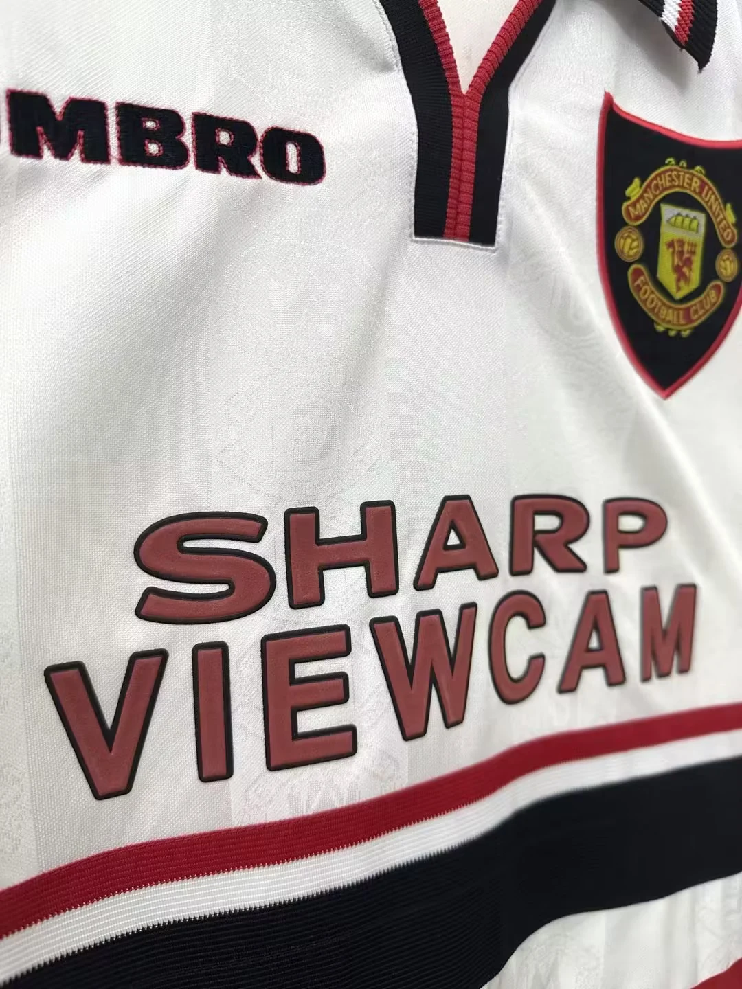 1998 Manchester United Away Retro Jersey view 4