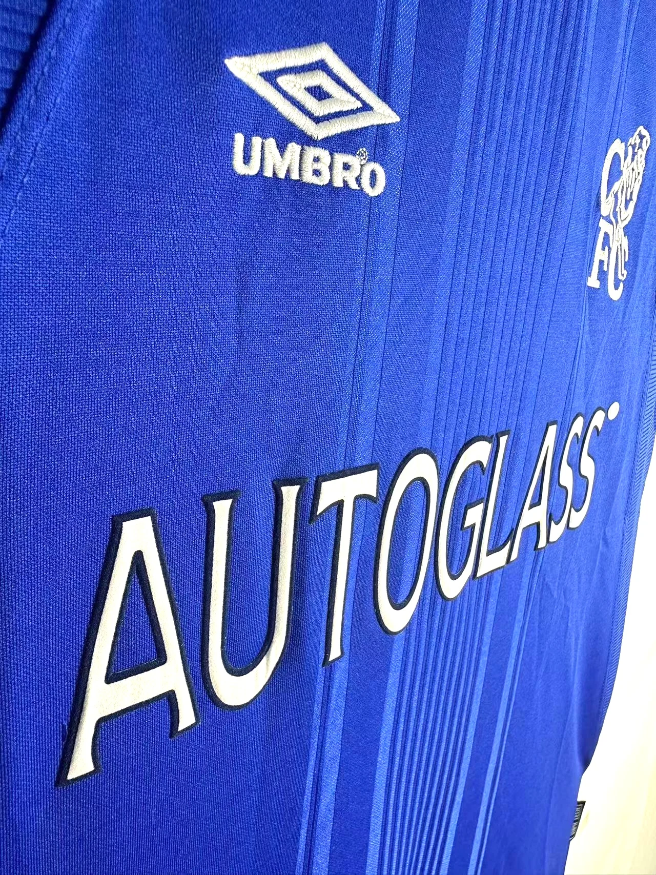 1999-01 Chelsea Home Retro Shirt view 5
