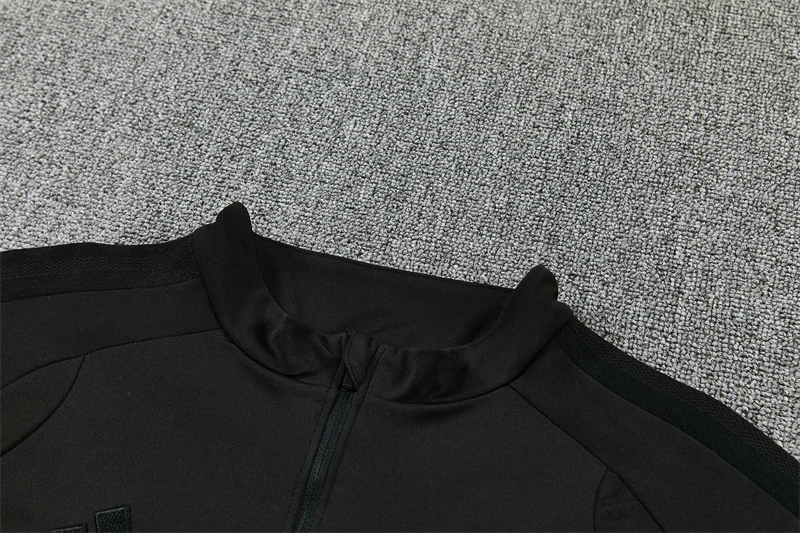 2026-27 Manchester United Black Half-Zip Training Jersey view 8