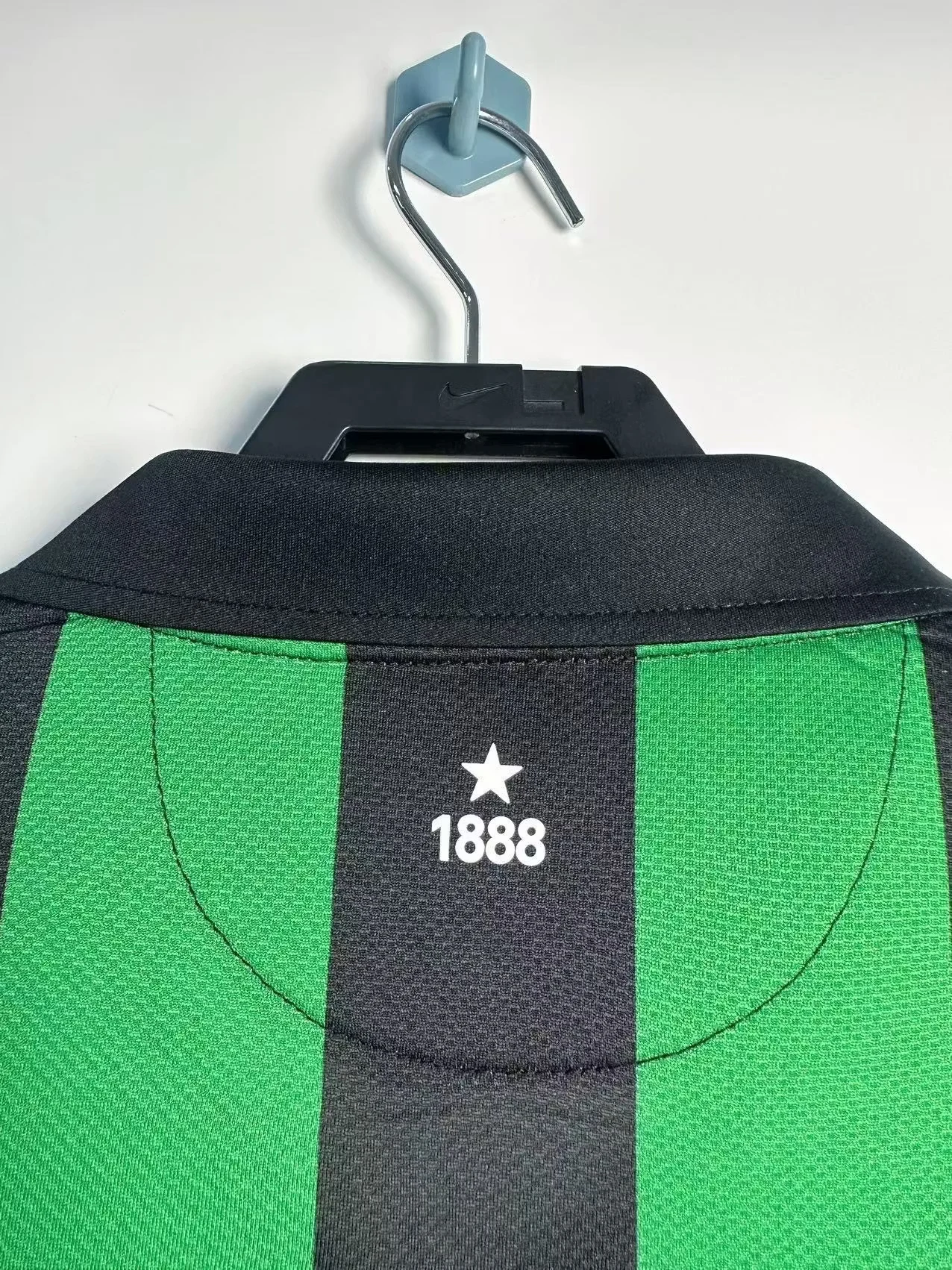 2006-07 Celtics Away Retro Jersey view 4