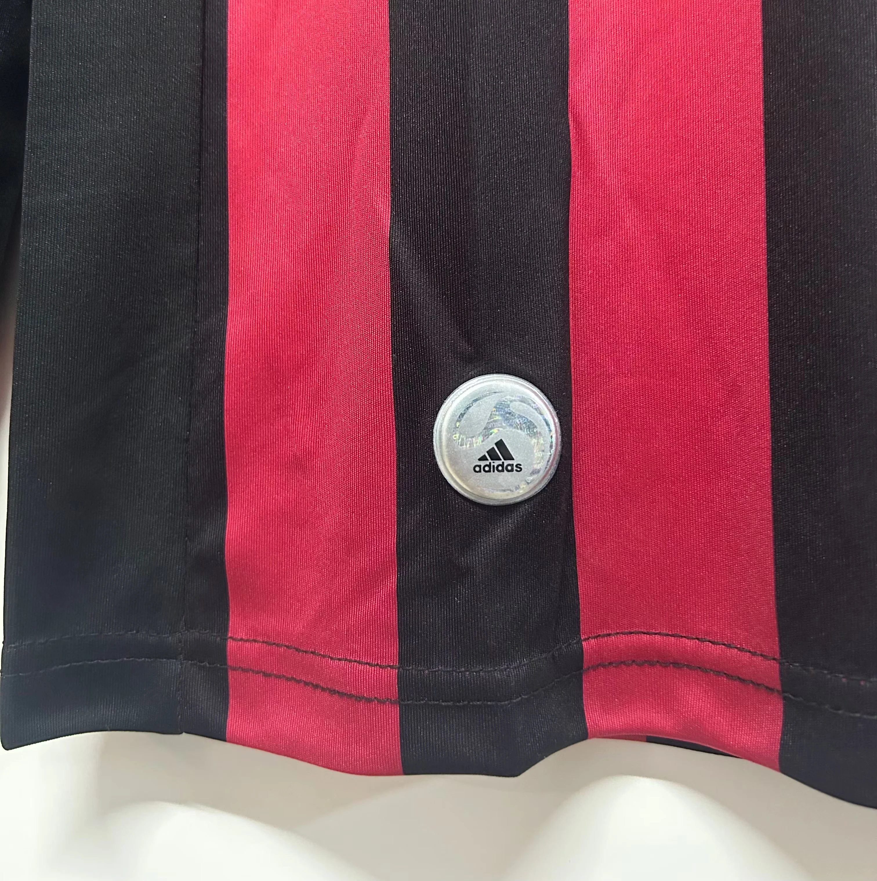 2009-10AC Home Long Sleeve Retro Jersey view 3