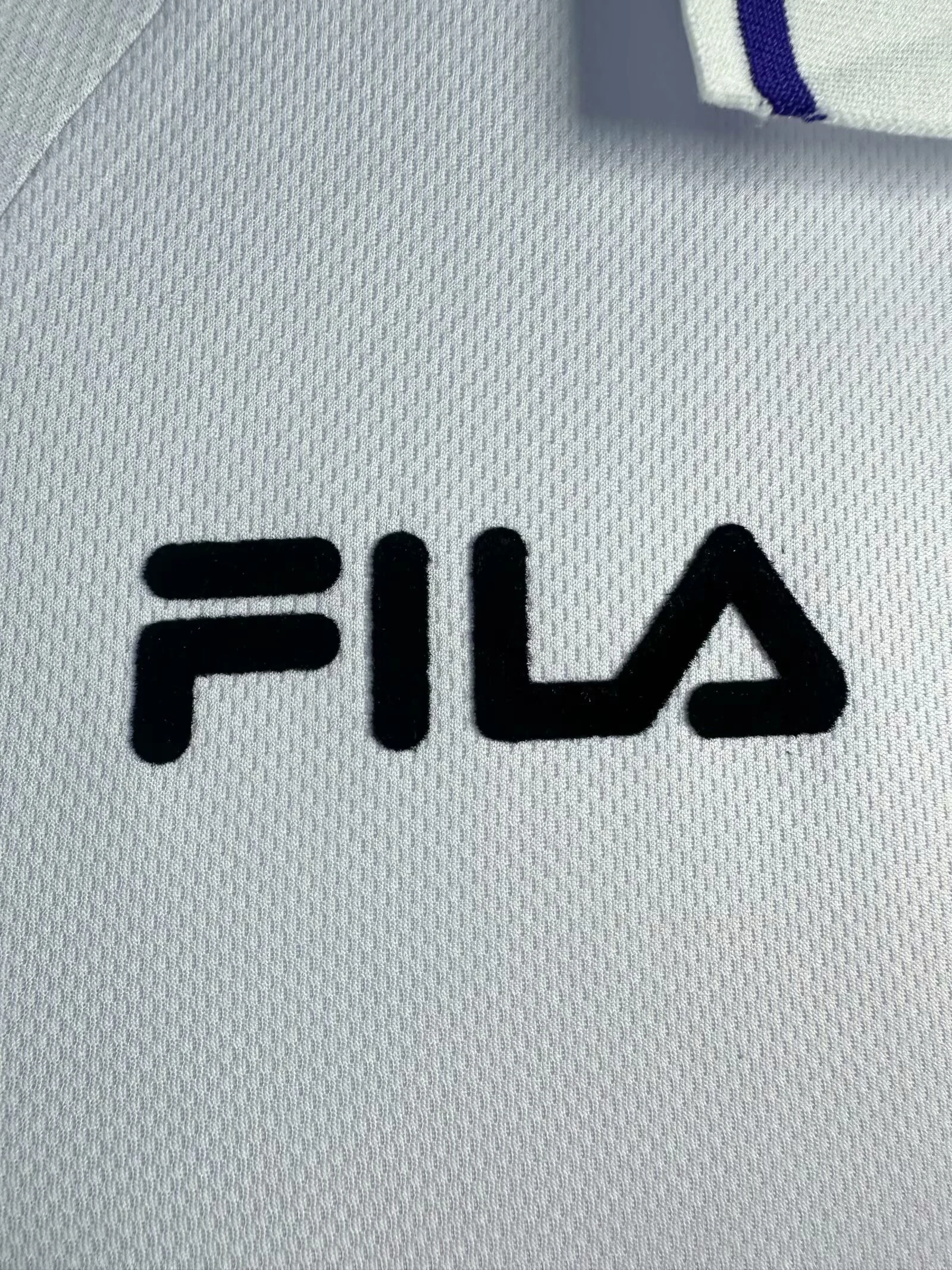 1999-00 Fiorentina Away Retro Jersey view 4