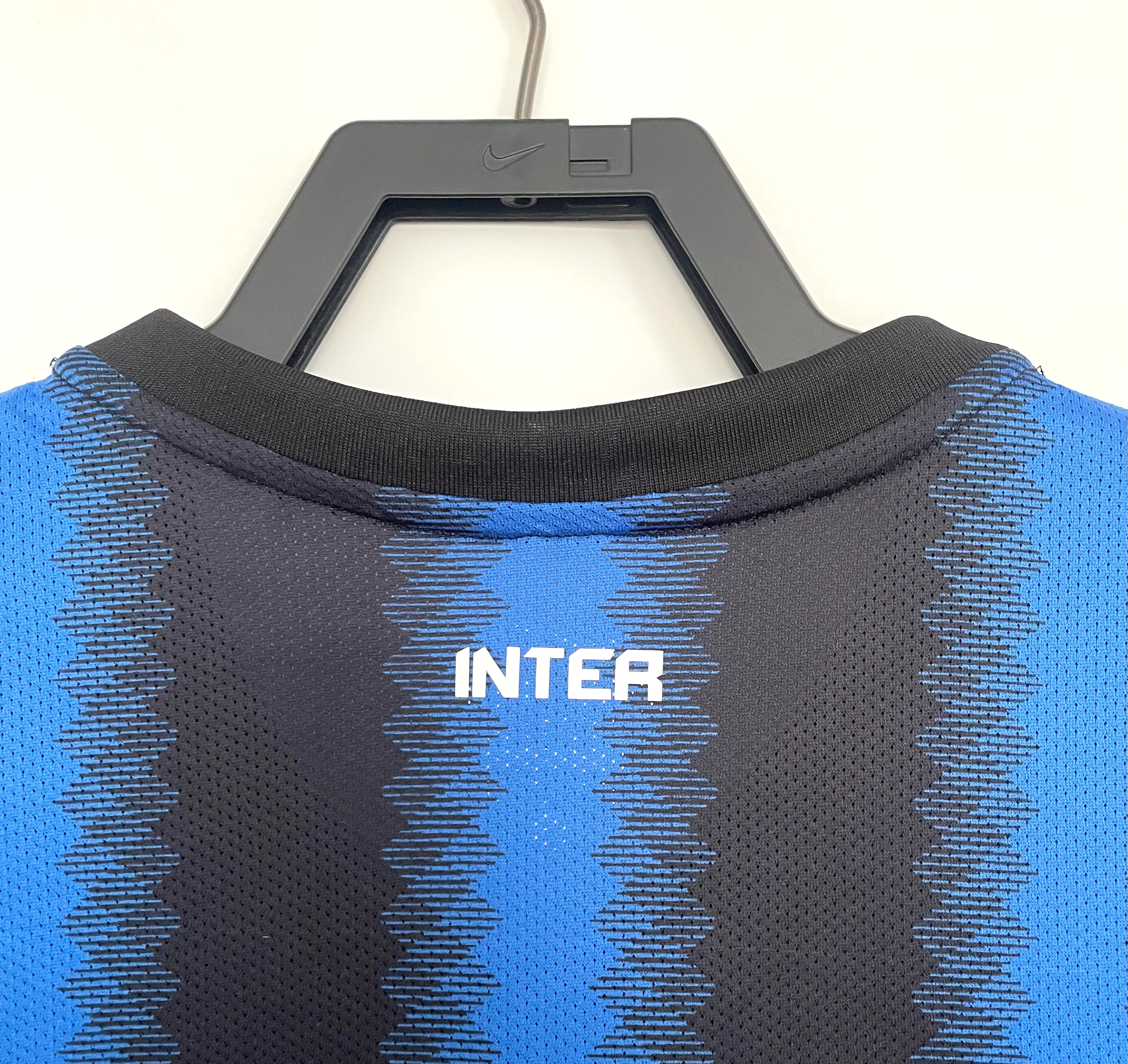2010-11 Inter Milan Home Retro Jersey view 3