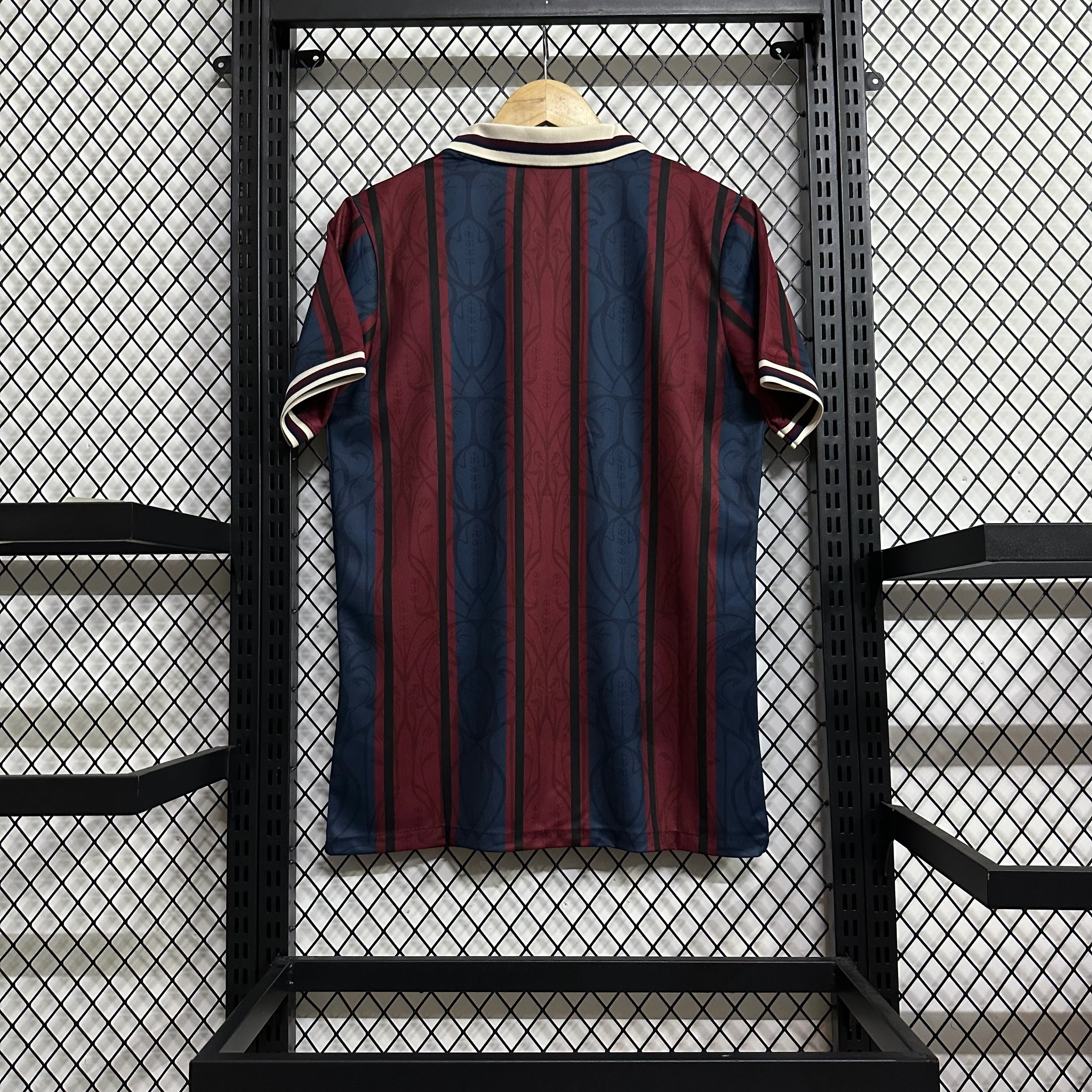 2025-26 Barcelona 125th Anniversary Kit view 2