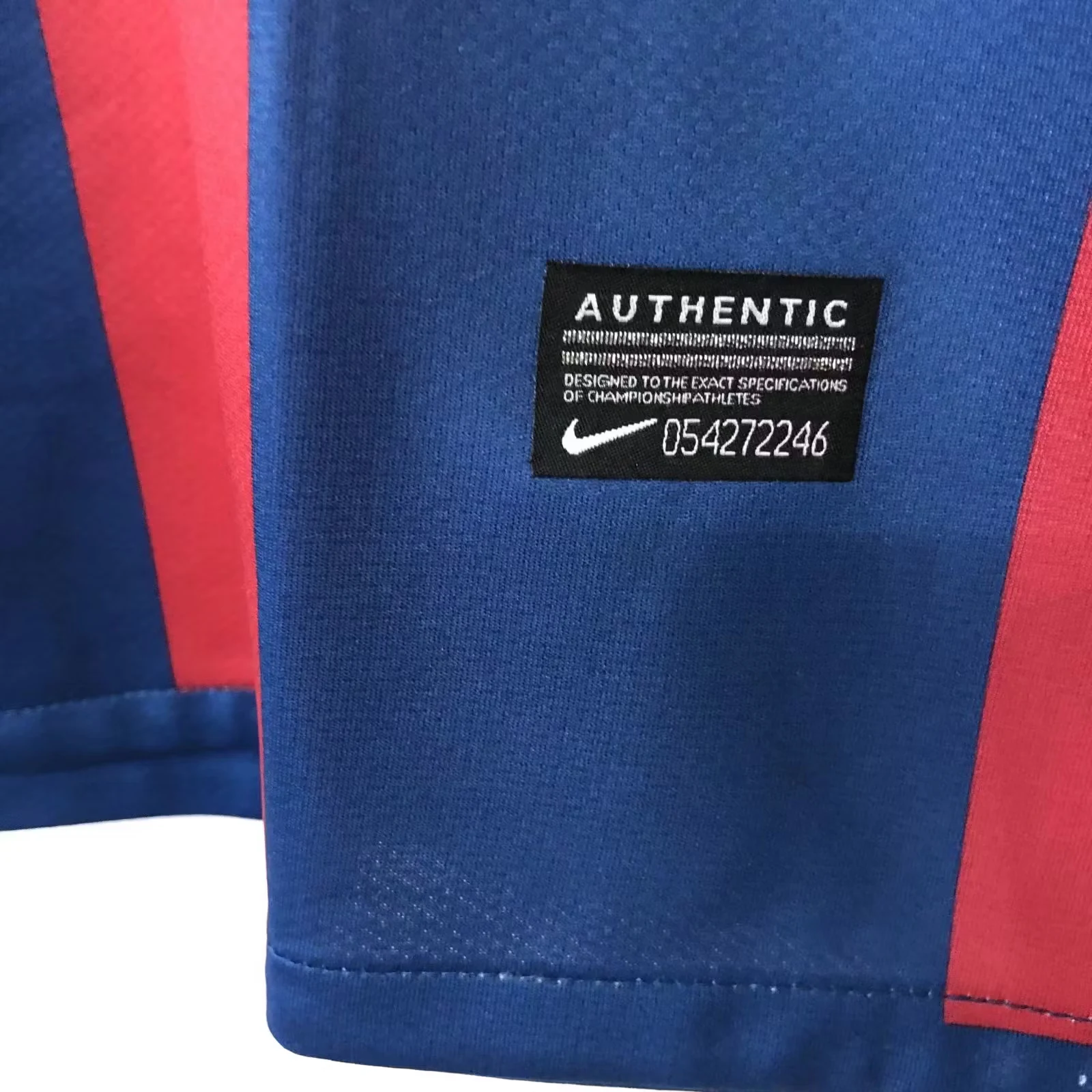 2010-11 Barcelona Home Retro Jersey view 6
