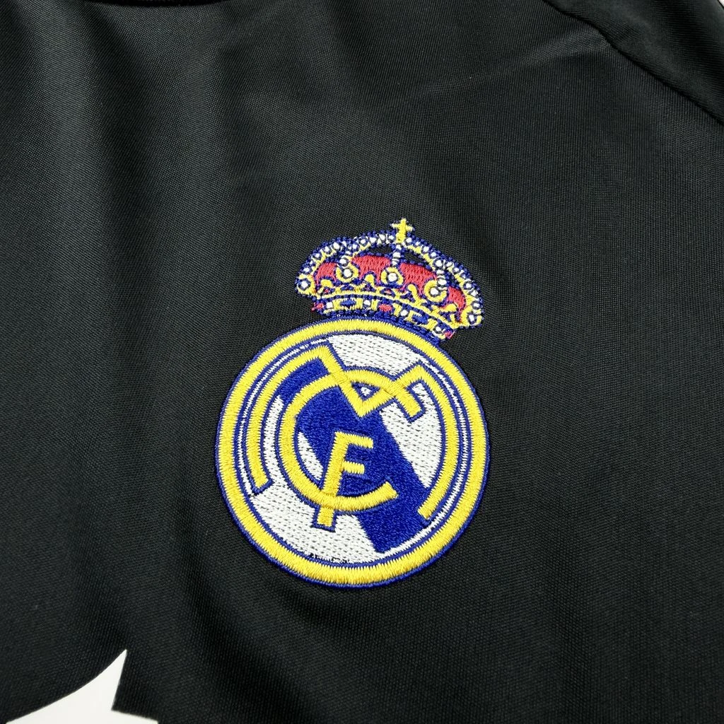 2026-27 Real Madrid Goalkeeper Jersey - Fan Edition view 5