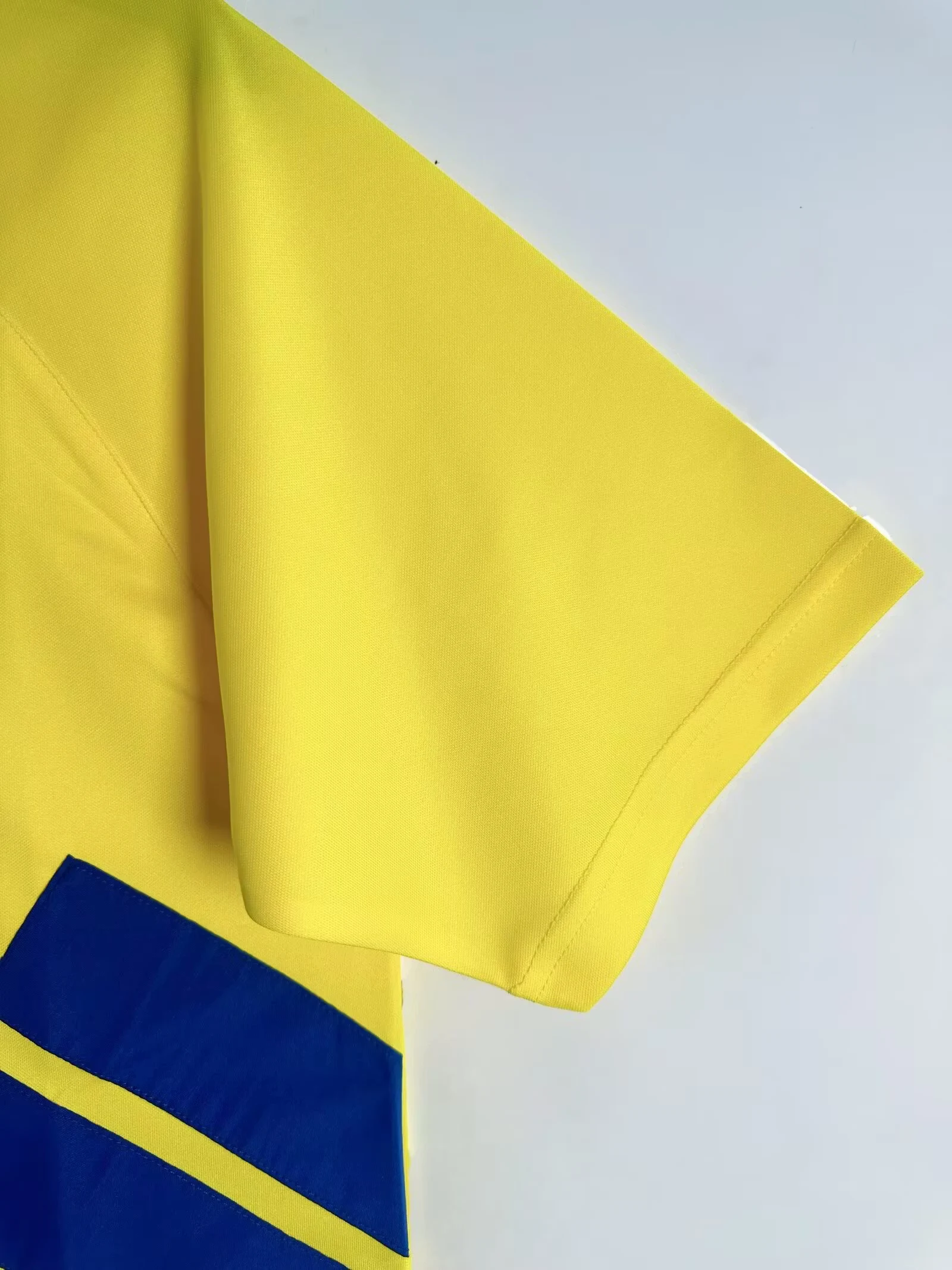 1994 Sweden Home Retro Jersey view 5