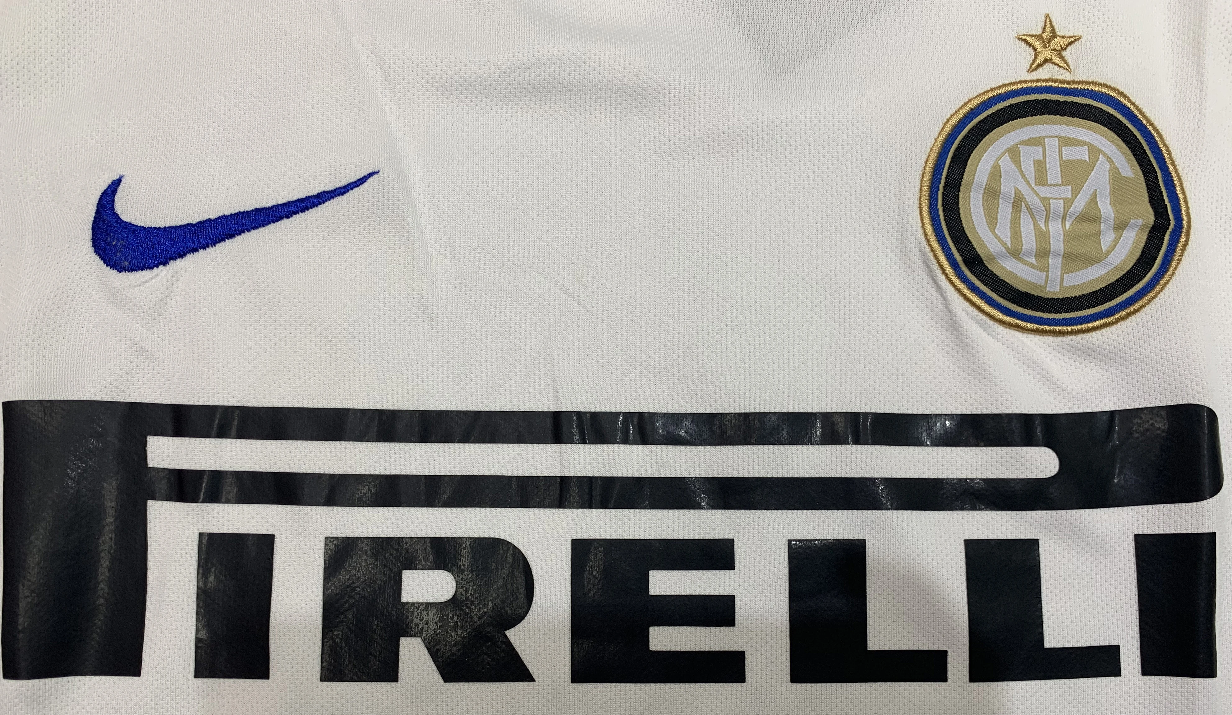 2010 Inter Milan Away White Retro Jersey view 4